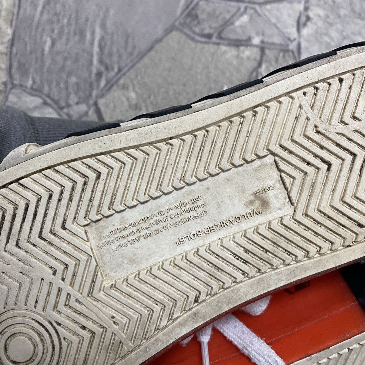 Off-White Off White Vulcanized - Grey suede Size US 10 / EU 43 - 10 Thumbnail