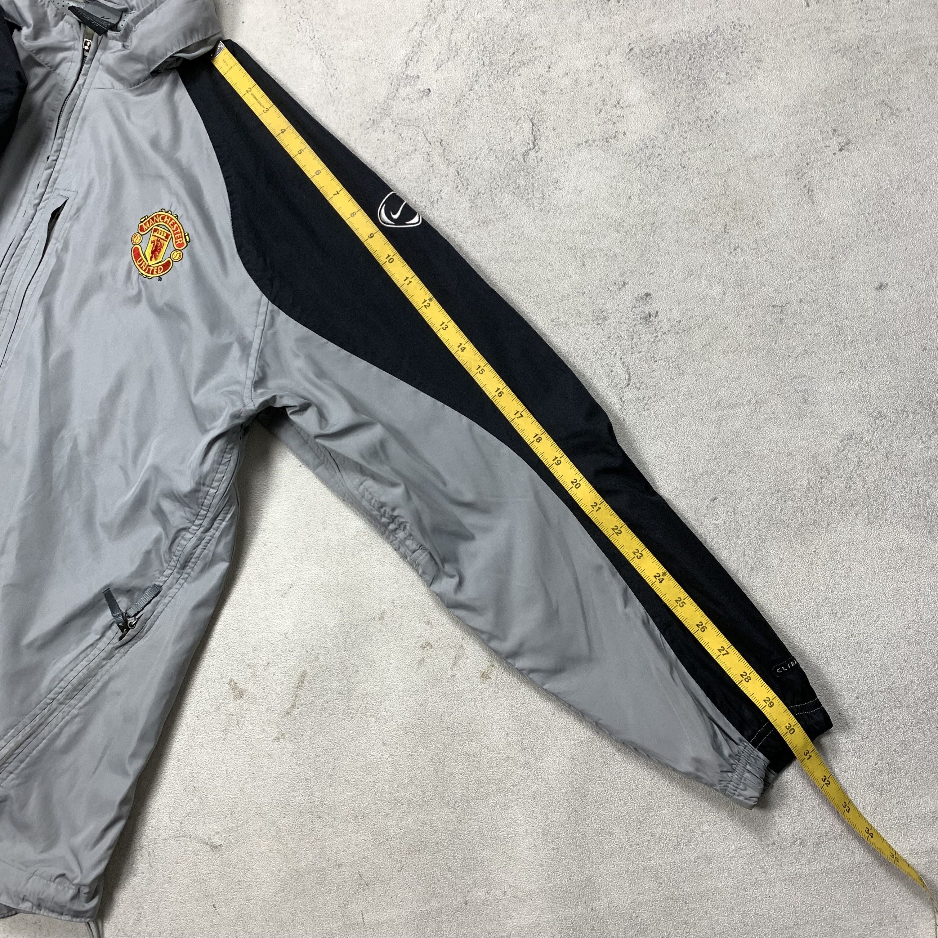Nike Nike Manchester United Vodafone Training Jacket Size US L / EU 52-54 / 3 - 12 Thumbnail