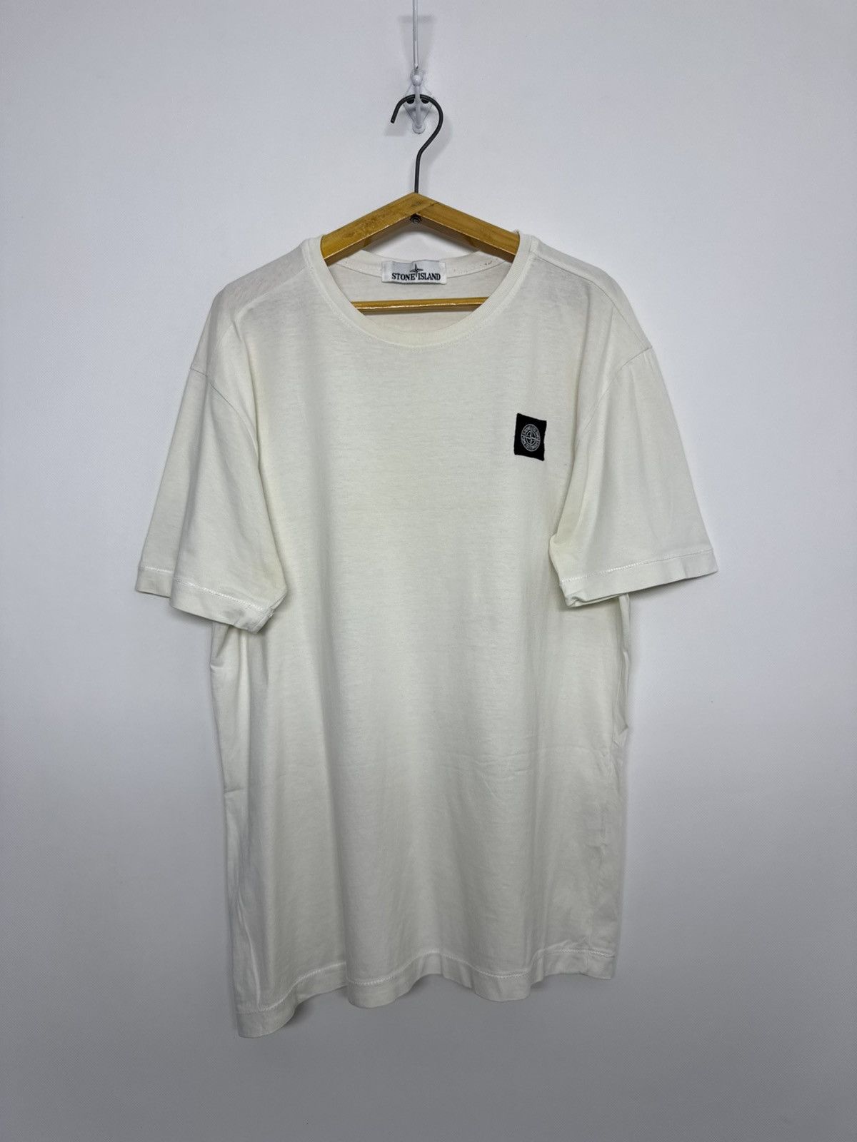 Stone Island Stone Island Mens T-Shirt Short Sleeve Logo Patch Casual Size US XL / EU 56 / 4 - 5 Thumbnail