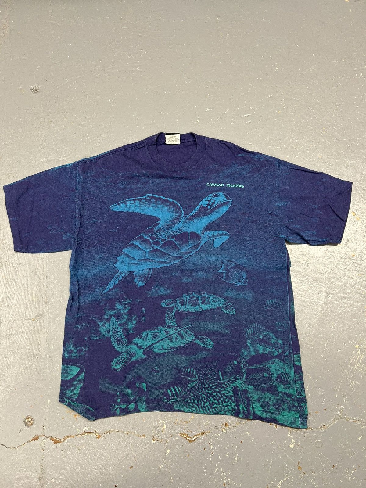 Vintage Crazy Vintage 90s Essential Purple AOP Turtle Graphic Shirt Size US L / EU 52-54 / 3 - 1 Thumbnail