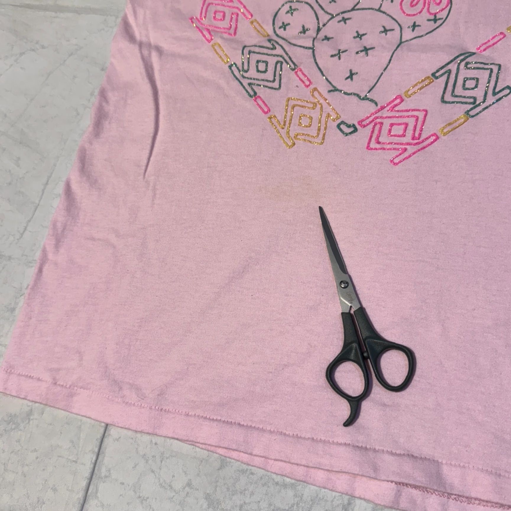 Vintage VINTAGE Oneita Tshirt Southwestern Cactus Glitter Logo Pink Single Stitch M Size M / US 6-8 / IT 42-44 - 2 Thumbnail