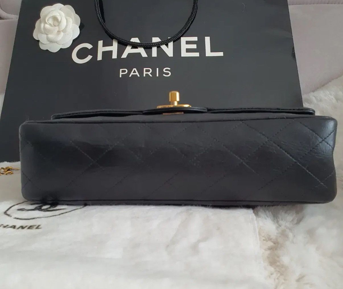 Chanel Chanel Medium Classic Flap (Gold Hardware Size ONE SIZE - 5 Thumbnail