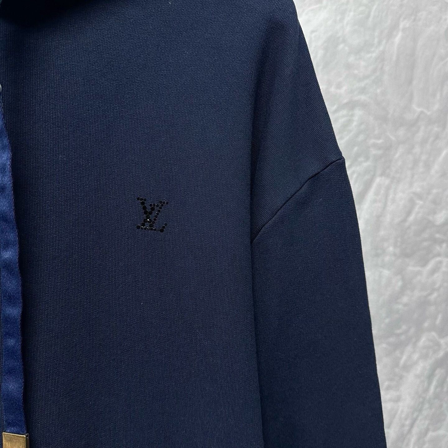Louis Vuitton Louis Vuitton SS25 Ski Rhinestone Logo Hoodie Size US XXL / EU 58 / 5 - 3 Thumbnail