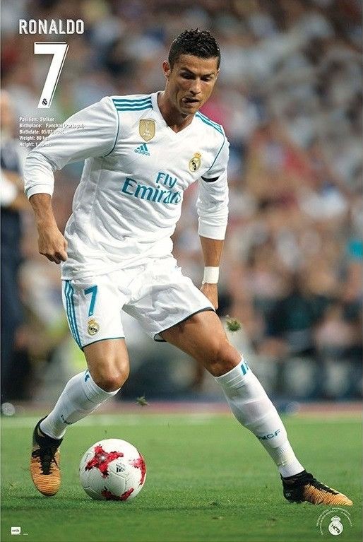 Other (Youth size)Real Madrid 17/18 home short (Bnwt) Size US 26 / EU 42 - 9 Thumbnail