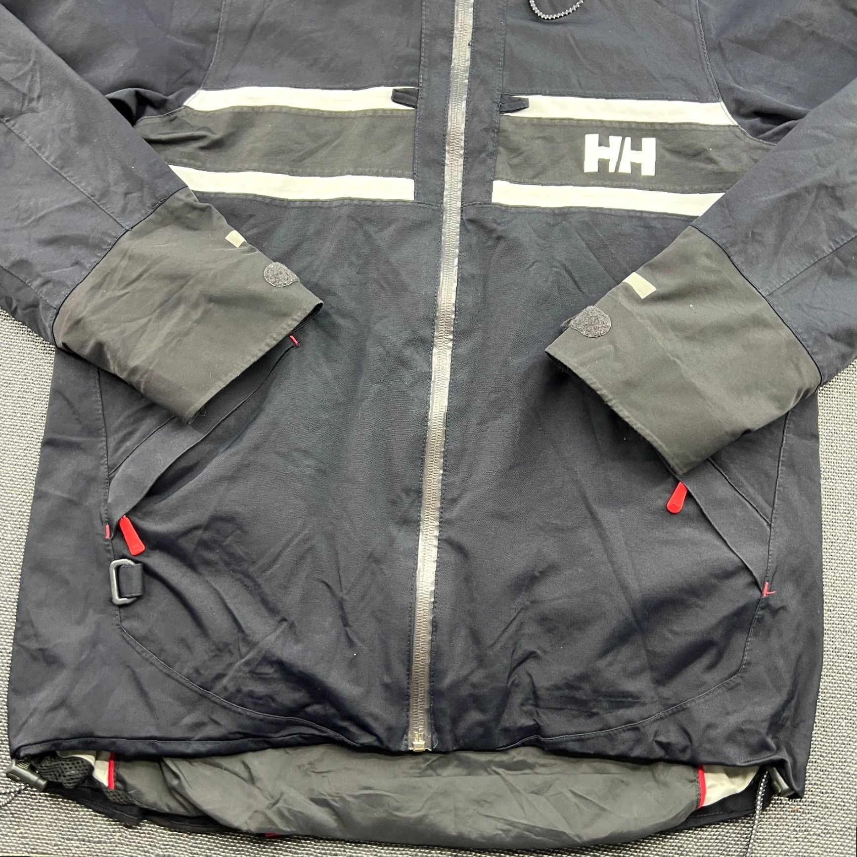Helly Hansen Helly Hansen Yachting Jacket Womens Medium Protection Hooded Waterproof Jacket Size M / US 6-8 / IT 42-44 - 5 Thumbnail