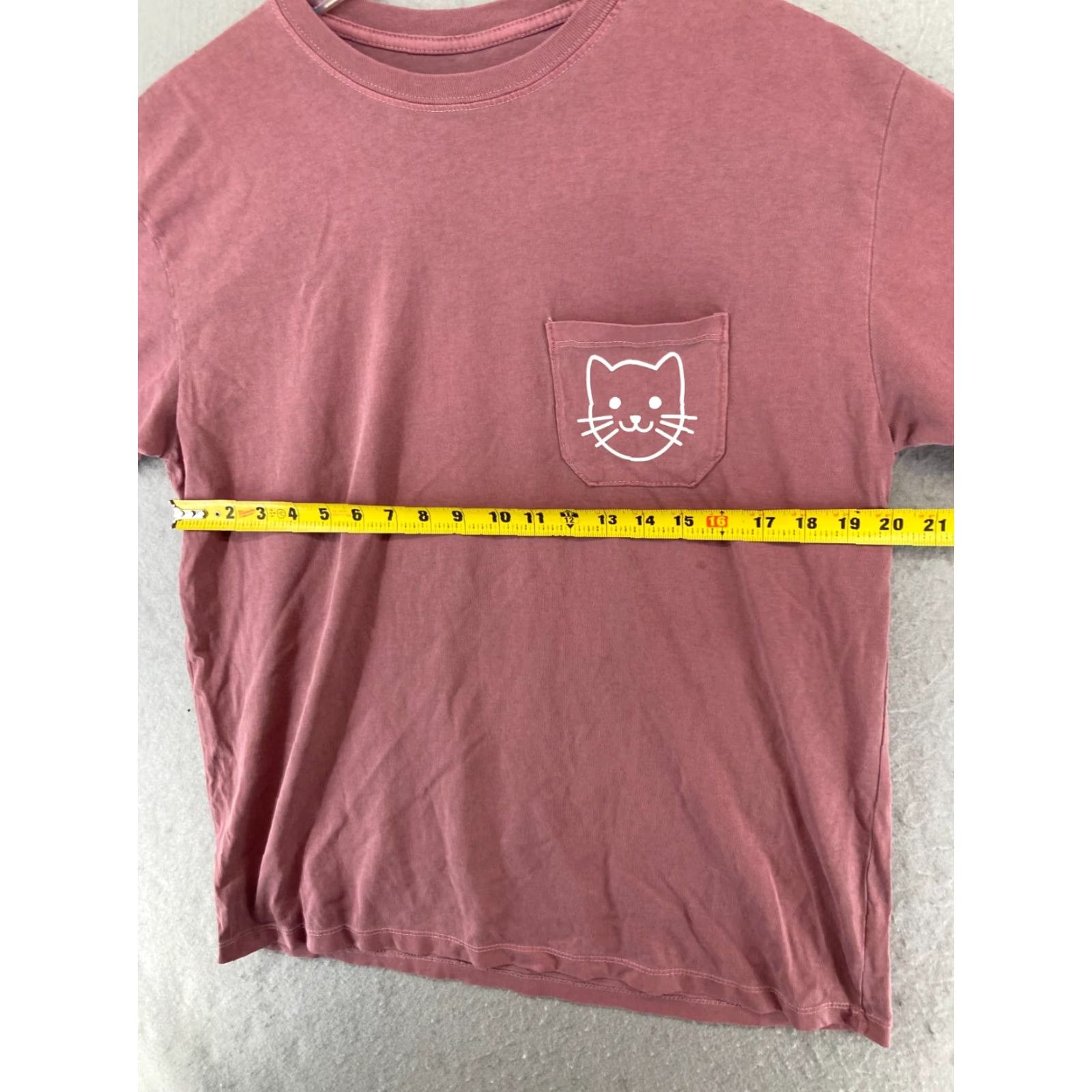 Vintage Alta Gracia Women's T-Shirt Large Pink Cat Graphic Pocket Casual Collared Jersey Size L / US 10 / IT 46 - 2 Thumbnail