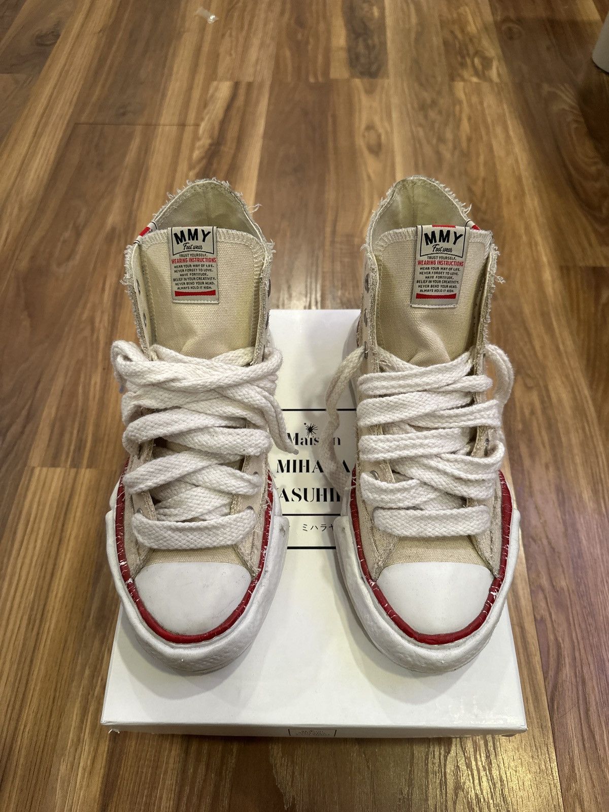 Maison MIHARA YASUHIRO Beige Peterson High Sneaker Size US 10 / EU 43 - 1 Thumbnail