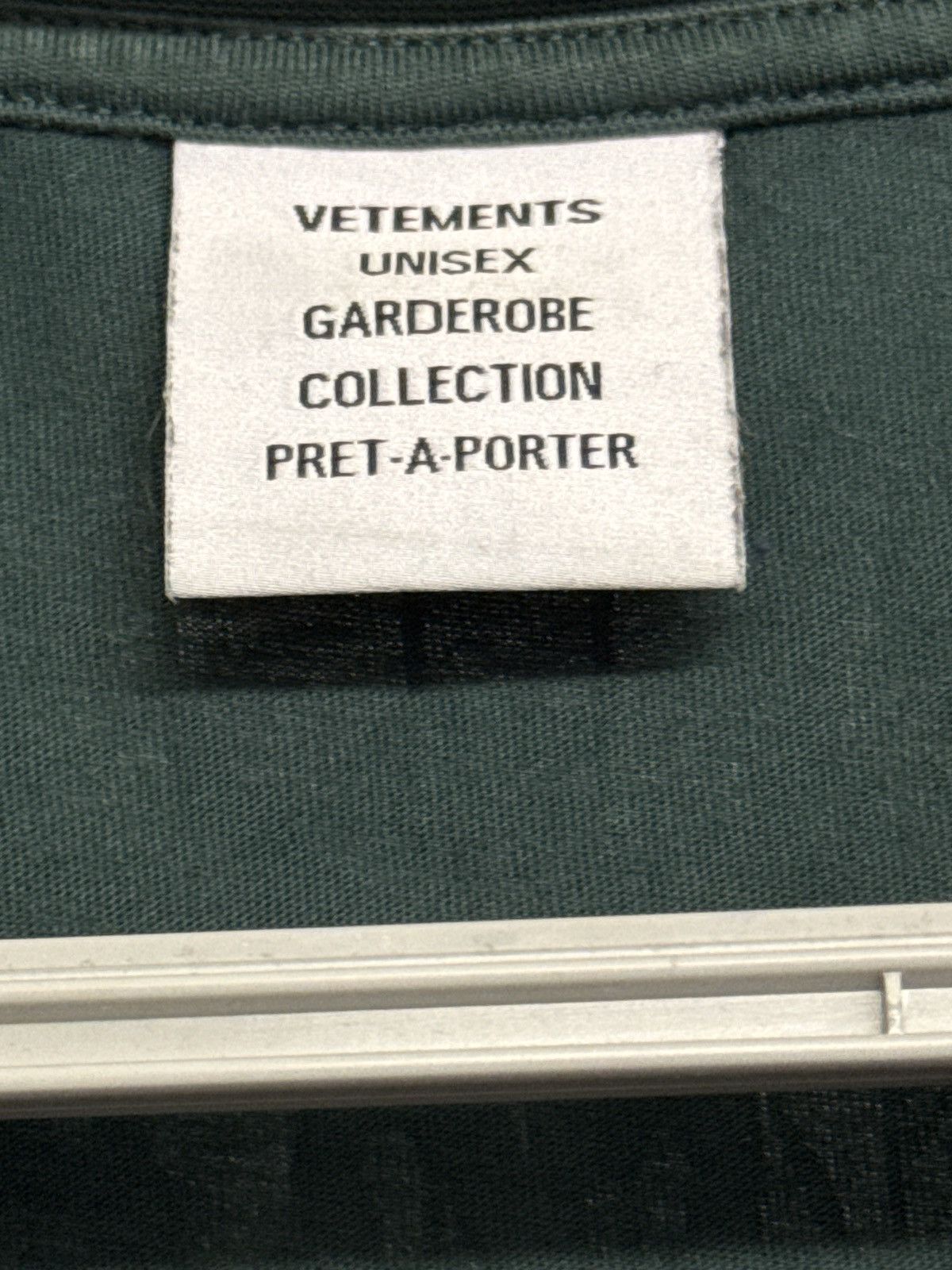 Vetements Vetements Limited Edition “world tour 2033” metal patch tee Size US M / EU 48-50 / 2 - 7 Thumbnail