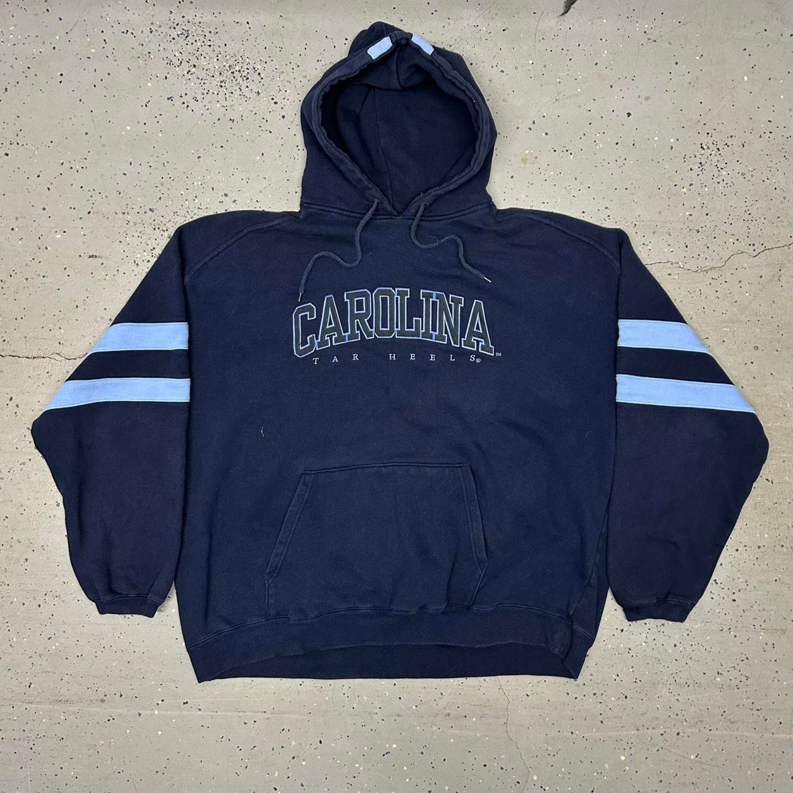 Other VTG/Y2K Carolina Tar Heels navy blue hoodie Size US XXL / EU 58 / 5 - 1 Thumbnail