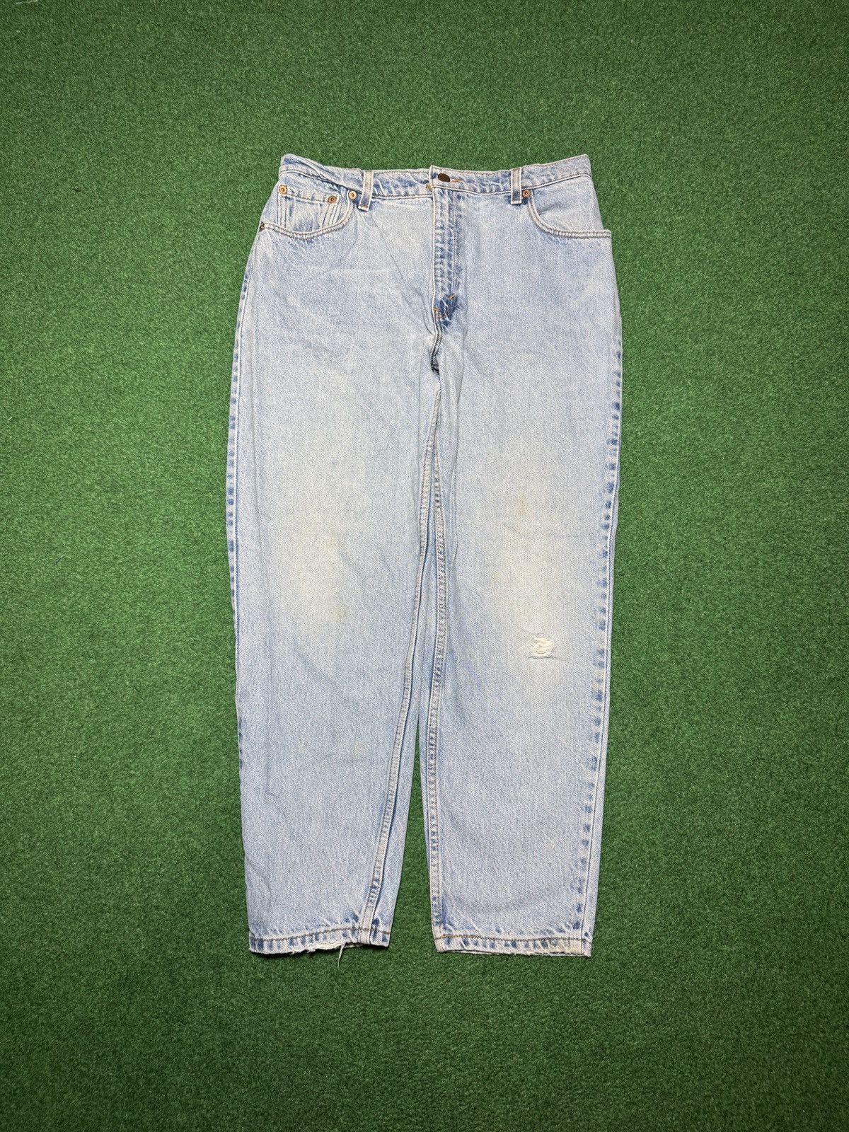 Levi's Vintage Clothing Vintage 90s Levi’s 551 Relaxed Fit 32x28 Distressed Jeans Size 36" / US 14 / IT 50 - 3 Thumbnail