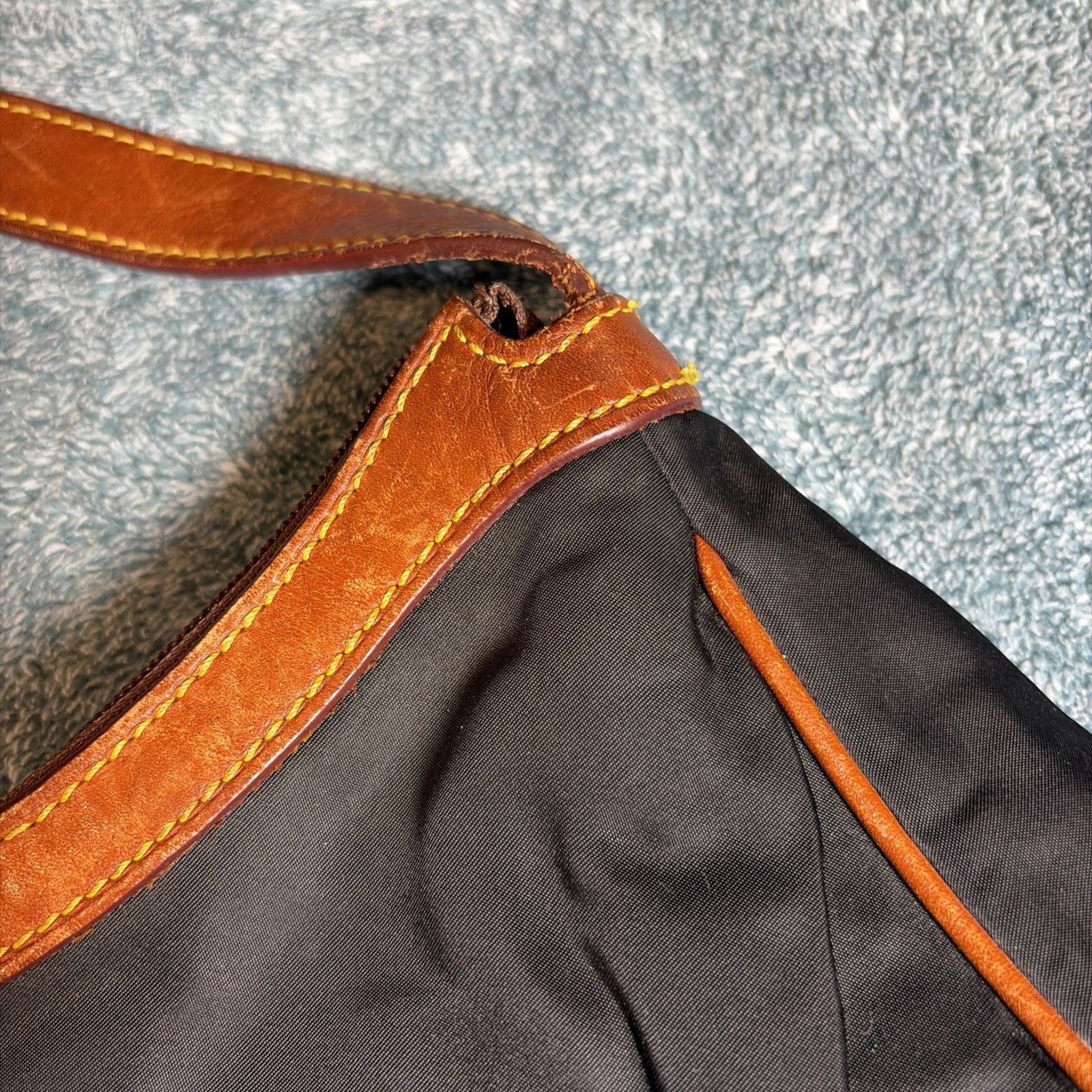 Dooney & Bourke Dooney & Bourke Black Nylon Hobo Shoulder Handbag Preowned Size ONE SIZE - 6 Thumbnail