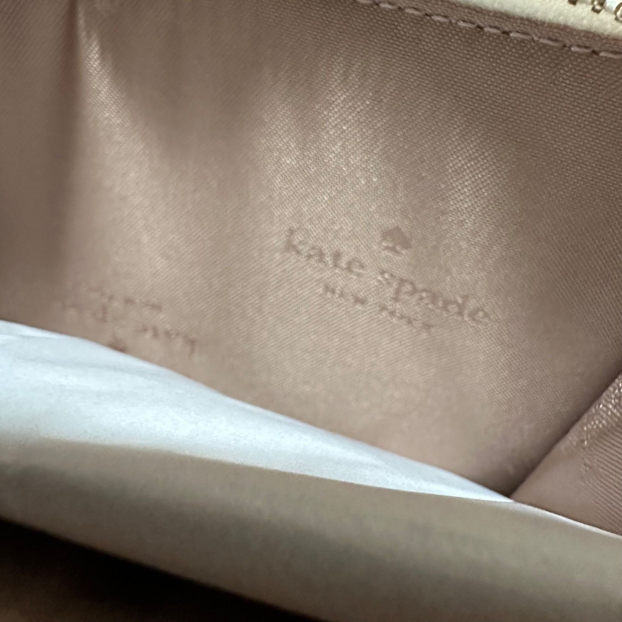 Kate Spade NWT Kate Spade Lucy Small L-Zip wristlet Toasted Hazelnut Size ONE SIZE - 10 Thumbnail