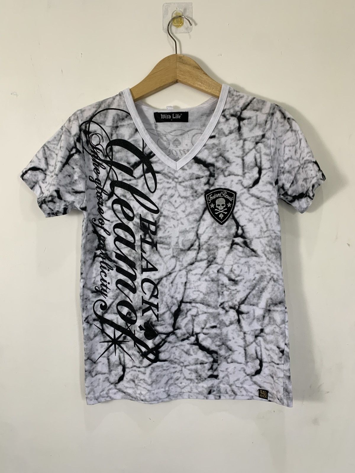 Japanese Brand 2000s poem tee wildlife japan vkei style era Size US S / EU 44-46 / 1 - 5 Thumbnail