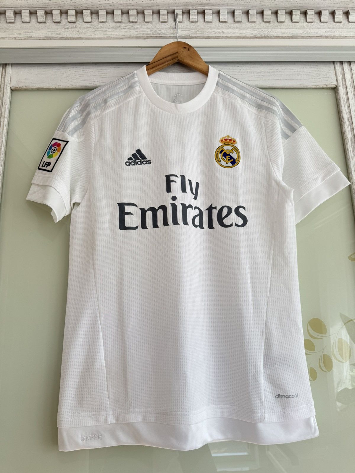 Adidas Real Madrid 2015-2016 Home Soccer Jersey Football Kit Shirt Size US S / EU 44-46 / 1 - 6 Thumbnail