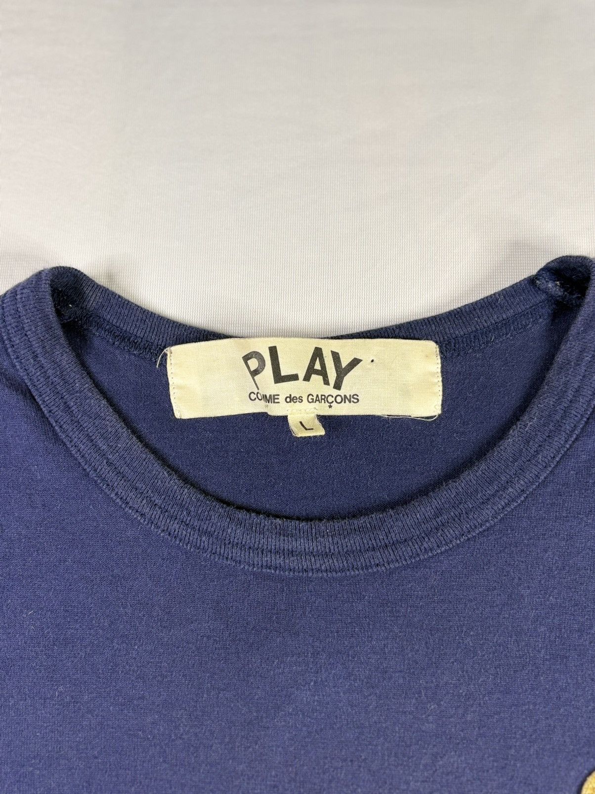 Comme des Garcons Comme de Garçons Gold Heart Navy Tee | $25 Size US L / EU 52-54 / 3 - 5 Thumbnail