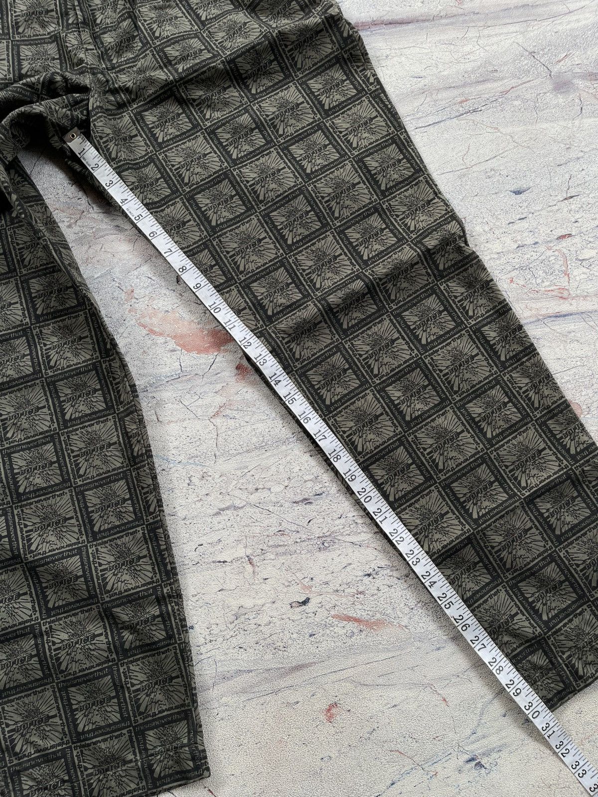 thisisneverthat Thisisneverthat all over print police pants Size US 31 - 12 Thumbnail