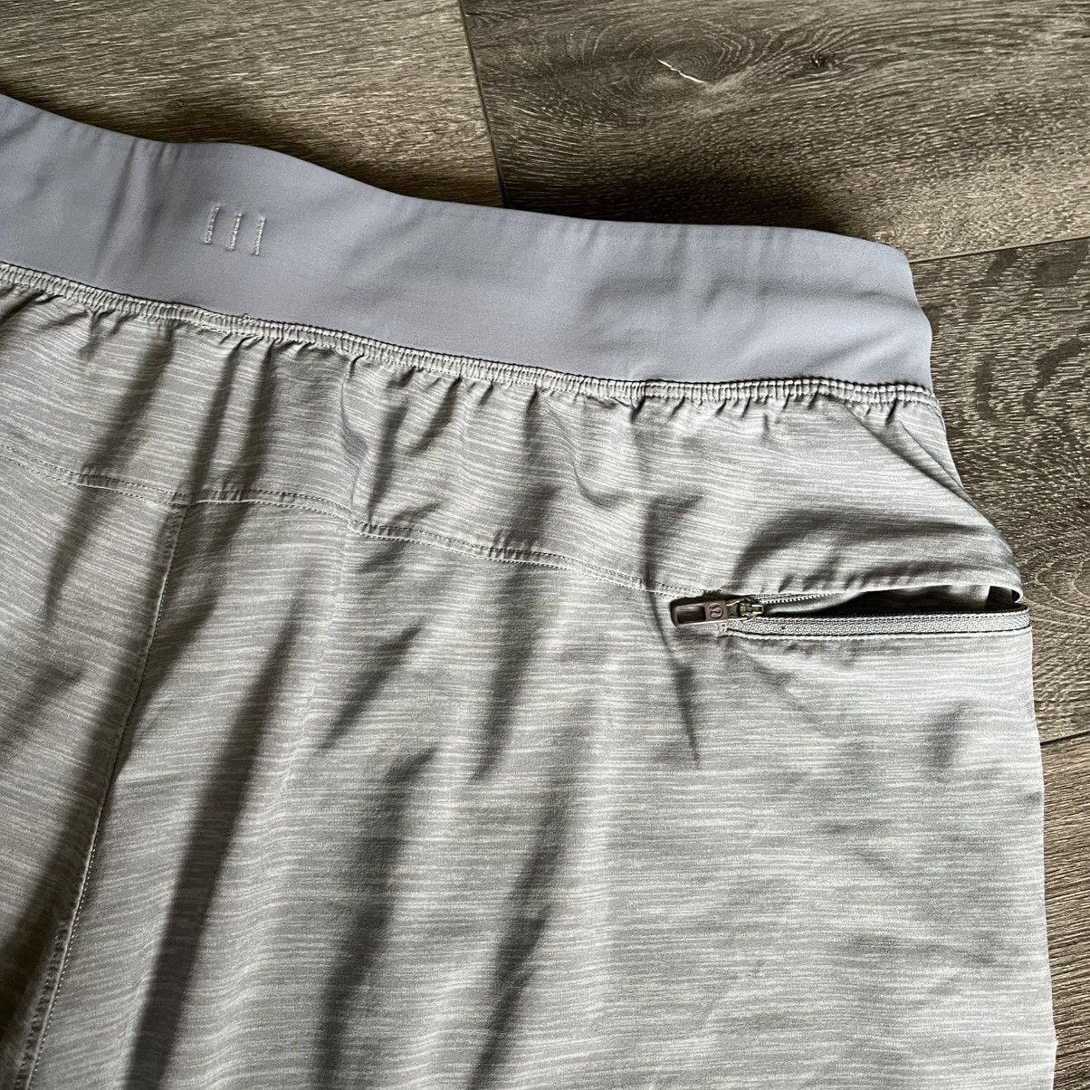 Lululemon Lululemon T.H.E. Short Light Grey Athletic Shorts Size Large Size US 32 / EU 48 - 4 Thumbnail