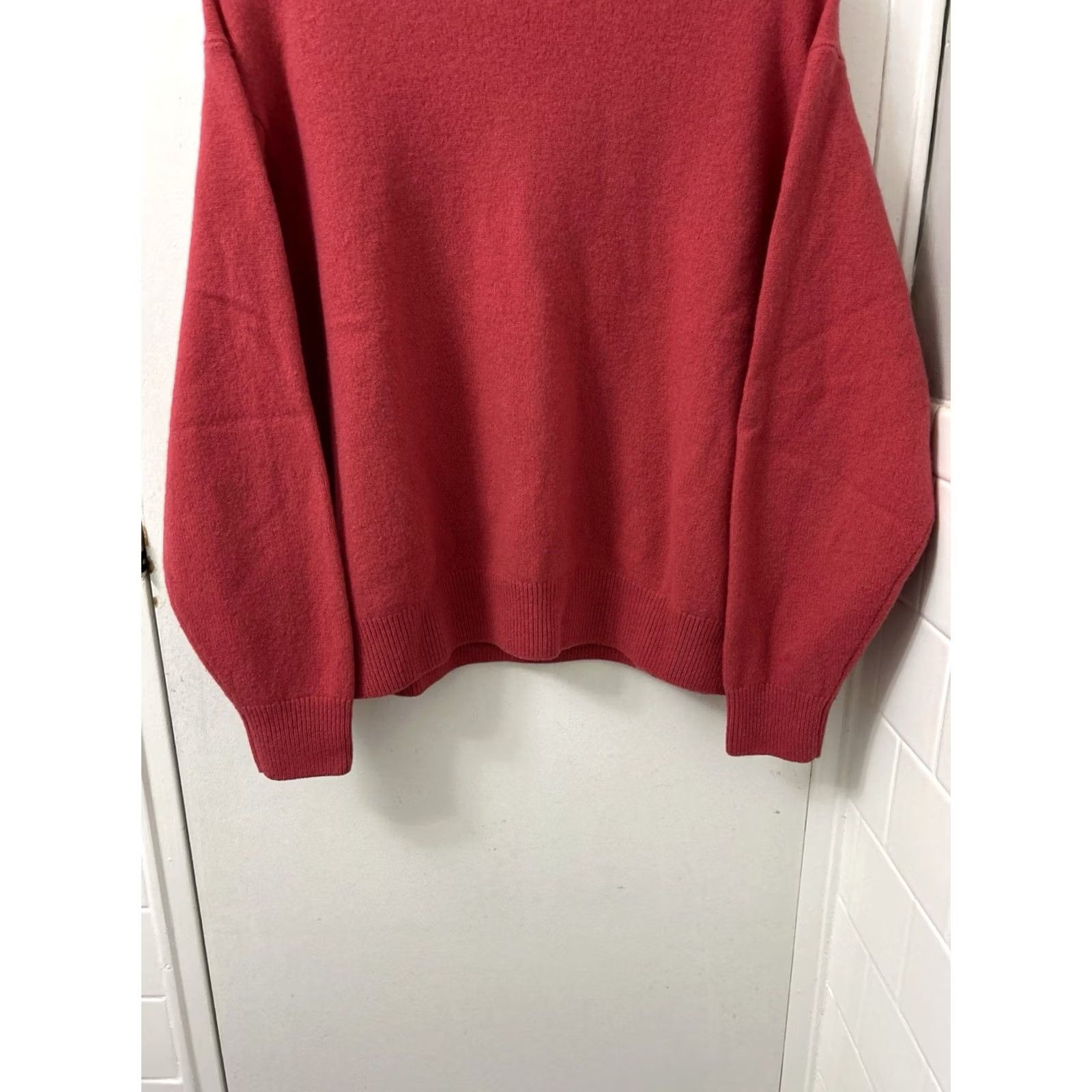 Uniqlo Uniqlo Sweater Womens Size XL Red 100% Wool Knit Pullover Long Sleeve Crew Neck Ribbed Pullover Casual Womens XL Red Wool Knit Pullover Size XL / US 12-14 / IT 48-50 - 3 Thumbnail