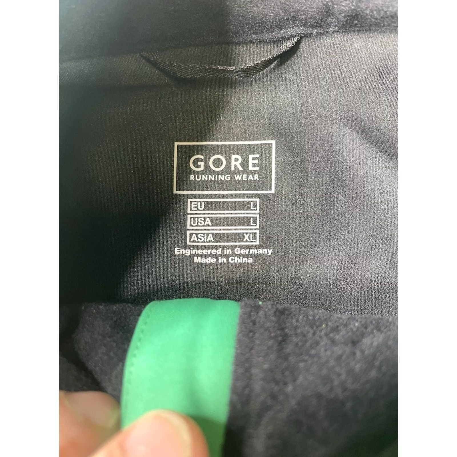 GOREWEAR Gore wear Windstopper Gilet Mythos Vest L Green Softshell Vest Mens Size US L / EU 52-54 / 3 - 3 Thumbnail