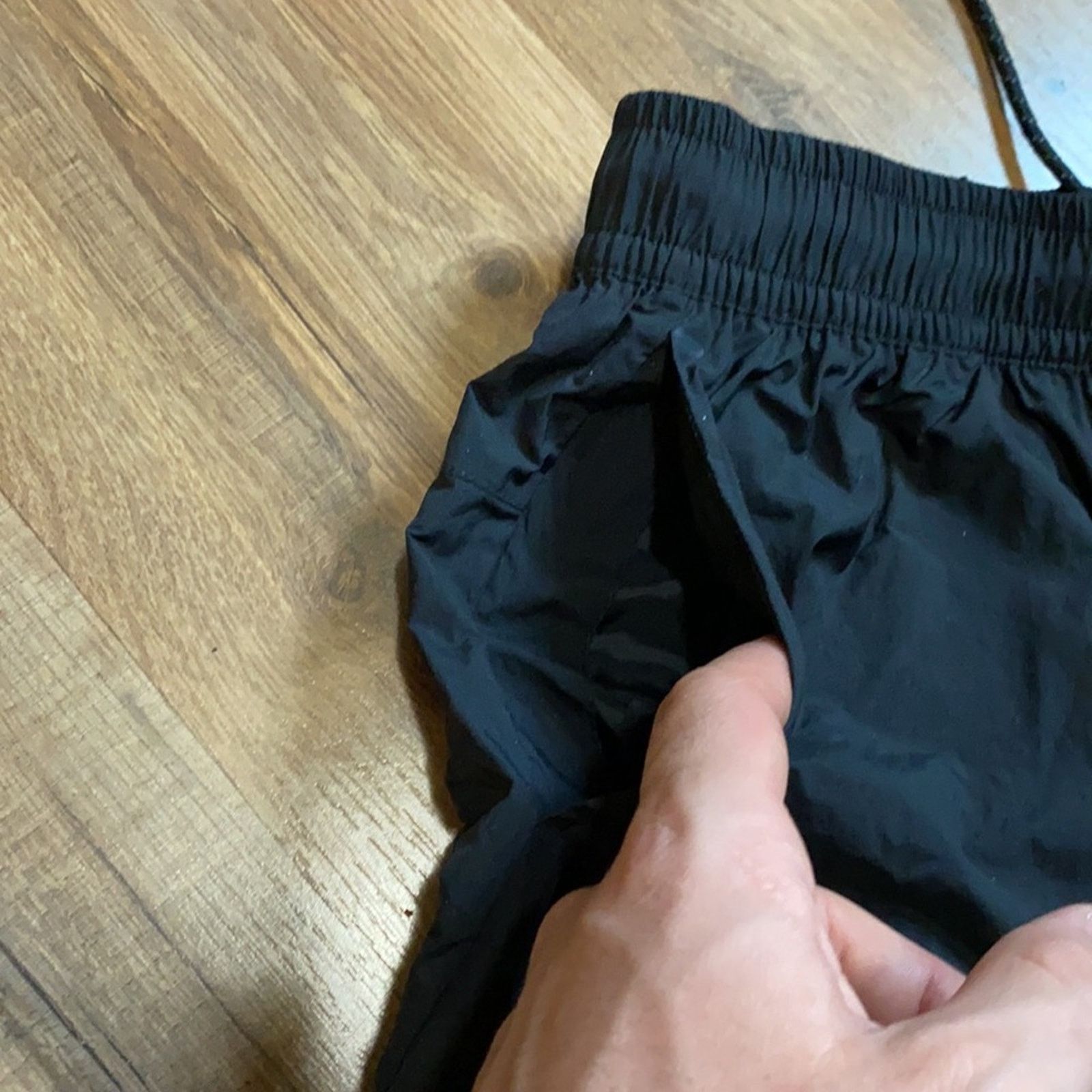 Nike Nike tech woven windbreaker cargo shorts Size US 30 / EU 46 - 6 Thumbnail