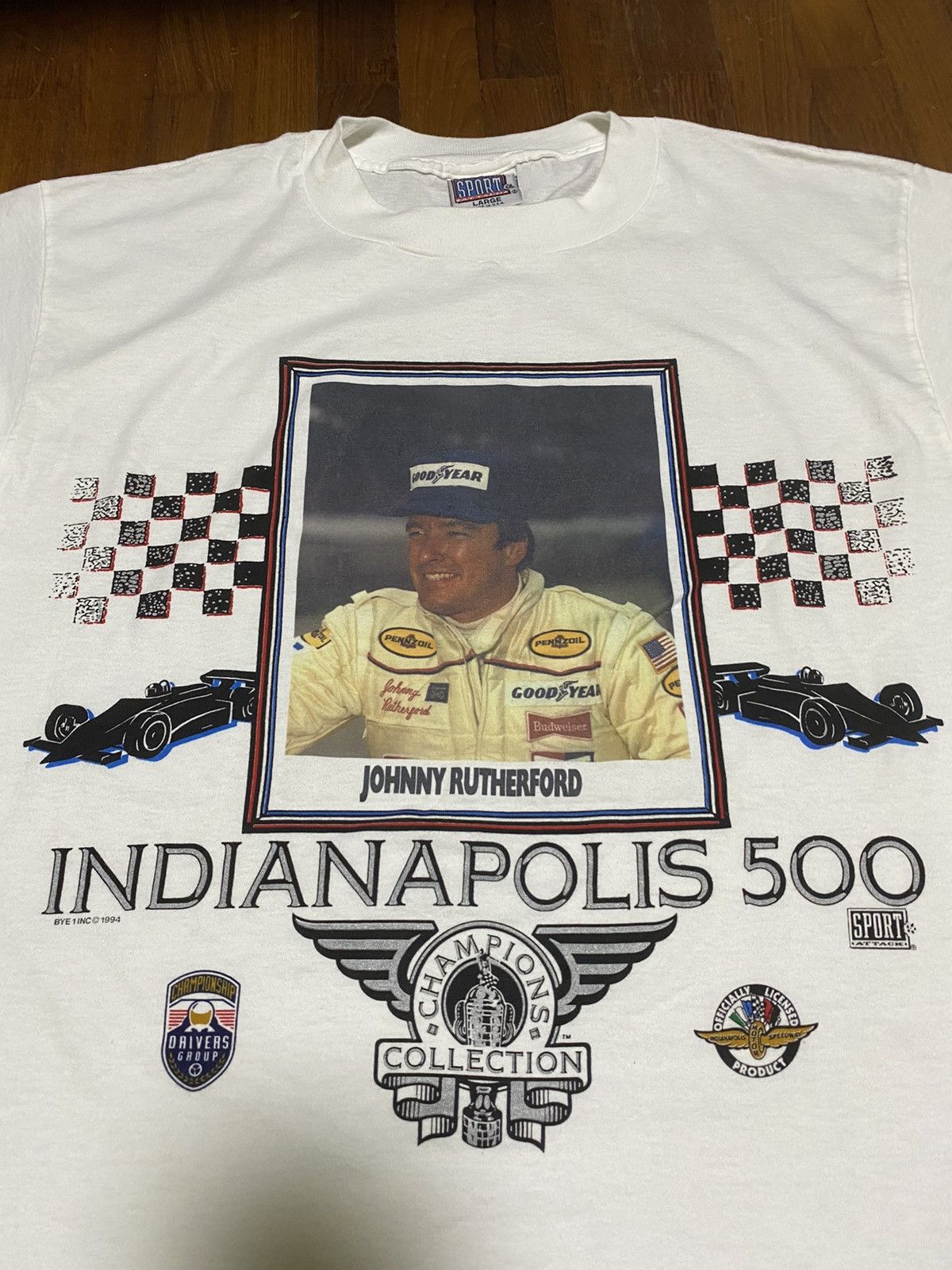 Vintage Vintage 90’s Indianapolis 500 Johnny Rutherford Champion Tee Size US L / EU 52-54 / 3 - 11 Thumbnail