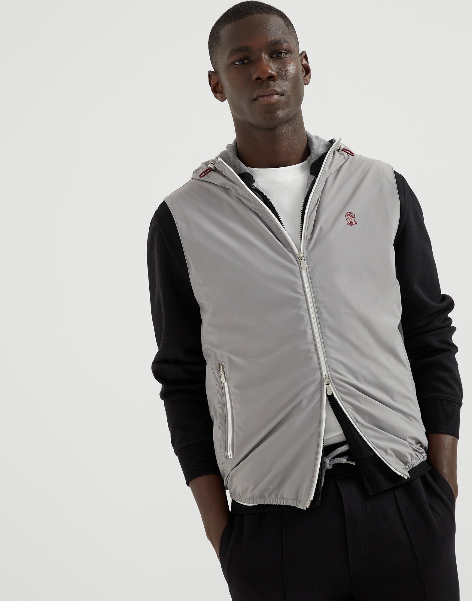 Brunello Cucinelli o1la1rc1a0326 Bonded Nylon Hooded Vest in Grey Size US S / EU 44-46 / 1 - 1 Thumbnail