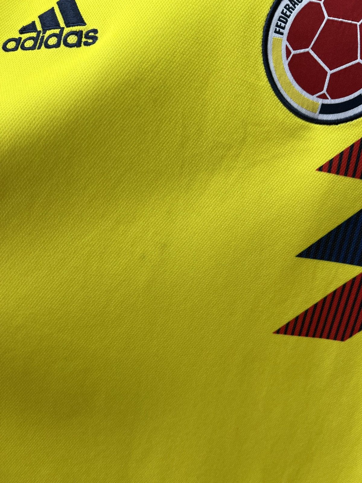Adidas Colombia 2018 World Cup Home Kids Jersey Adidas Size US XXS / EU 40 - 6 Thumbnail