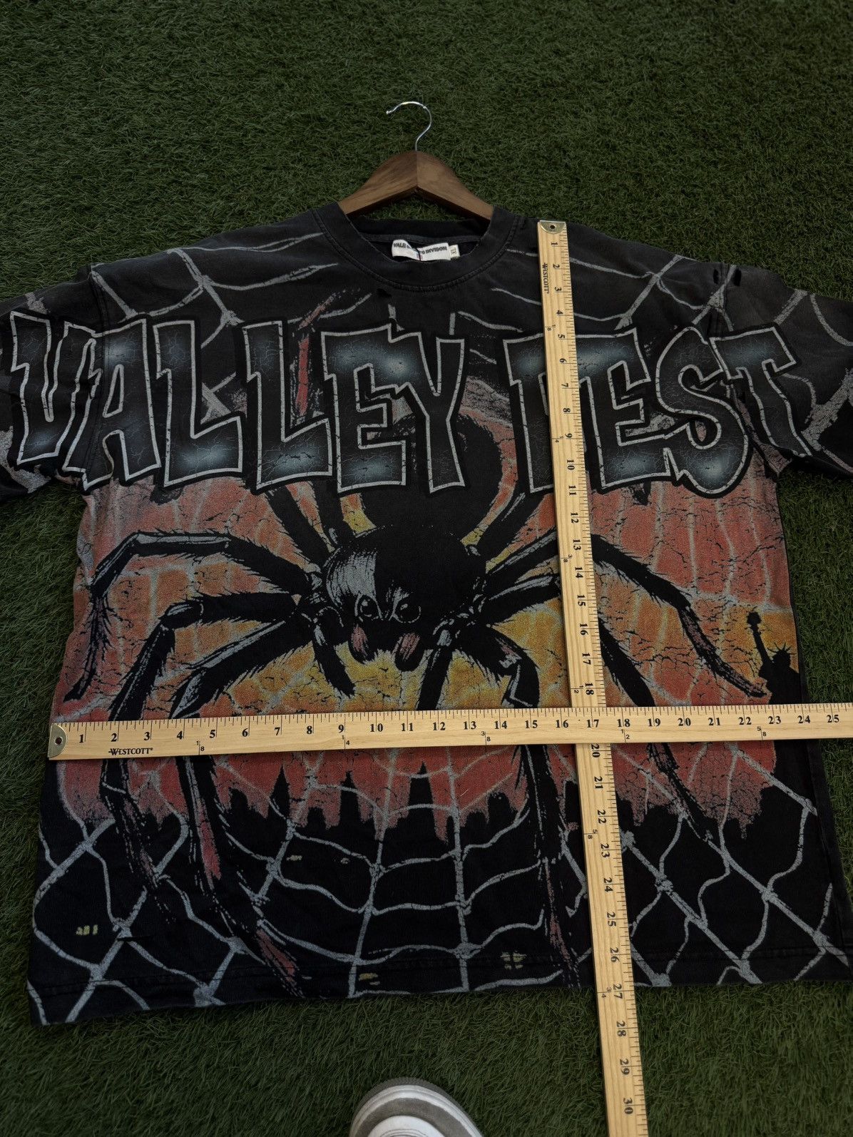 Vale Vale Valley Widow Web Tee Shirt Size XL Brand New Size US XL / EU 56 / 4 - 10 Thumbnail