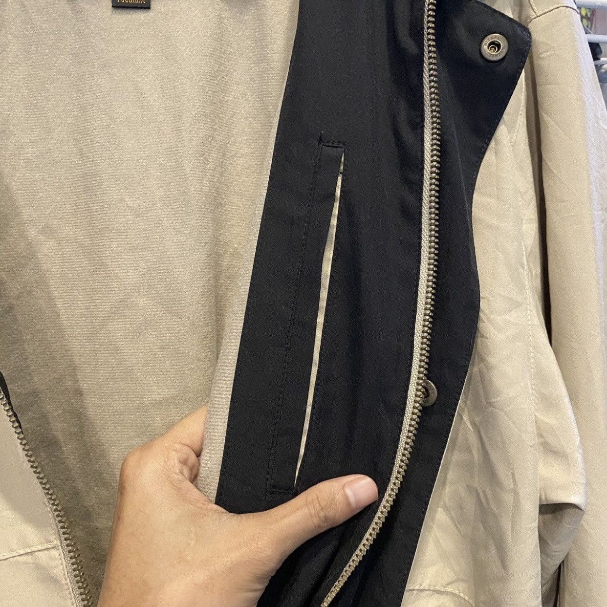 Gianni Valentino vintage Gianni Valentino light jacket with embroidered logo Size US M / EU 48-50 / 2 - 11 Thumbnail