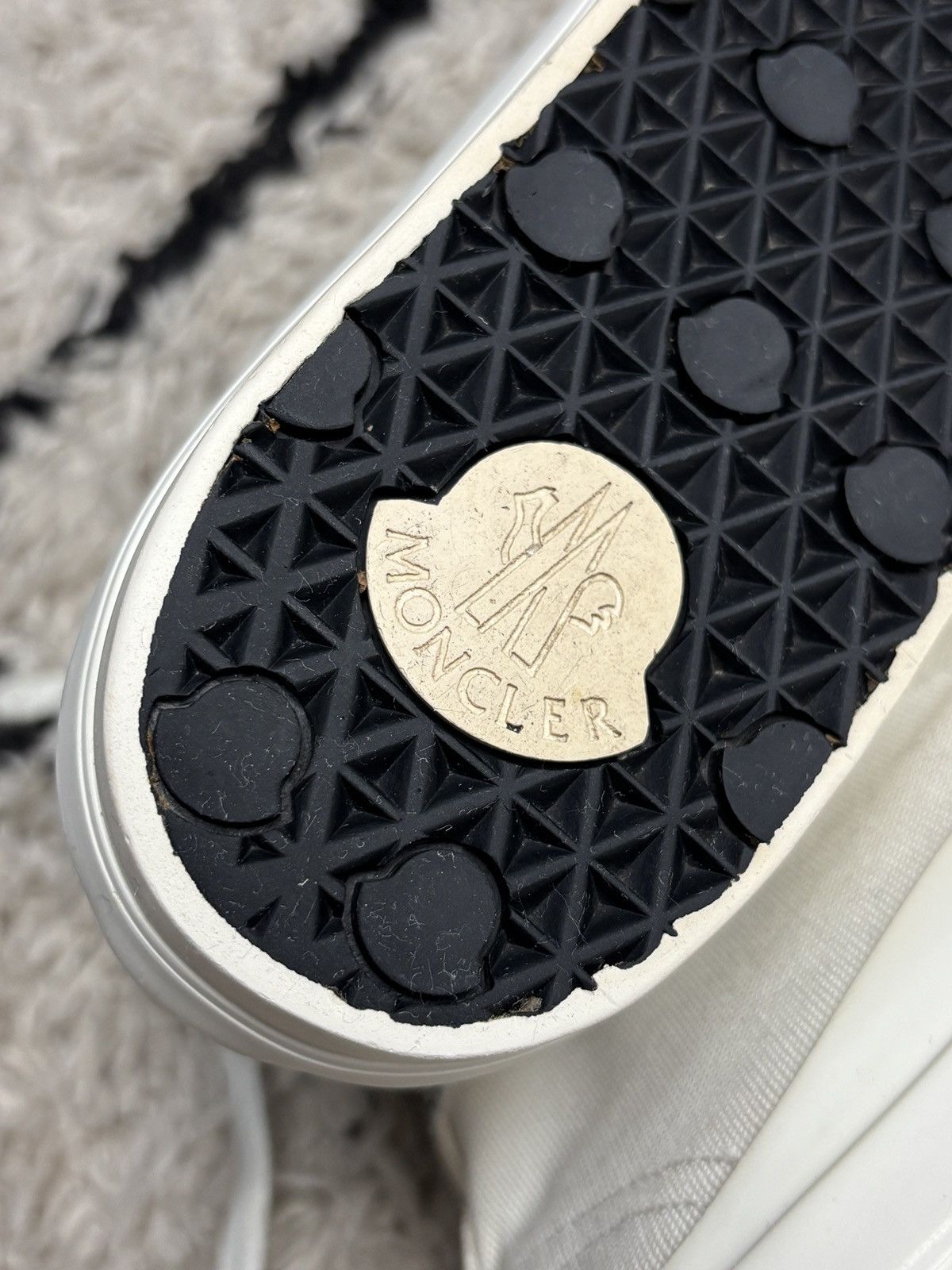 Moncler Moncler Lissex High Top Sneakers Shoes Vintage Size US 7 / IT 37 - 14 Thumbnail