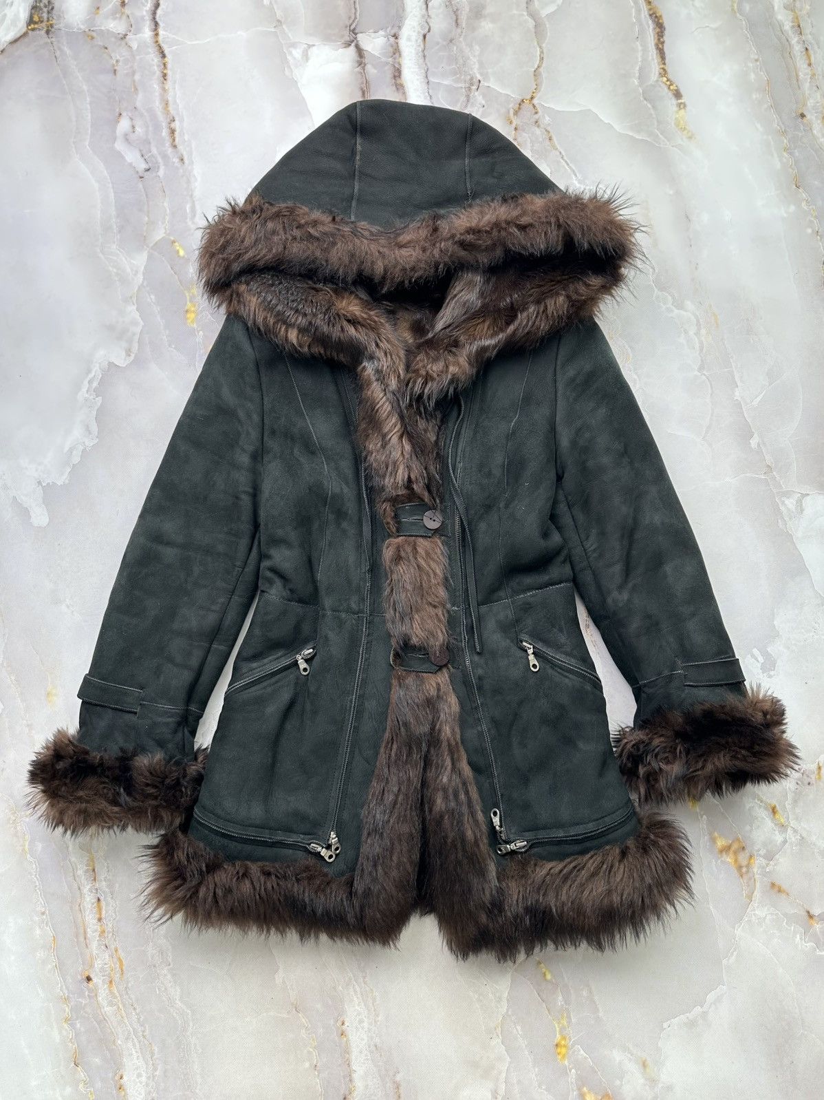 Japanese Brand Vintage Sheepskin Coat (E1) Size M / US 6-8 / IT 42-44 - 1 Thumbnail