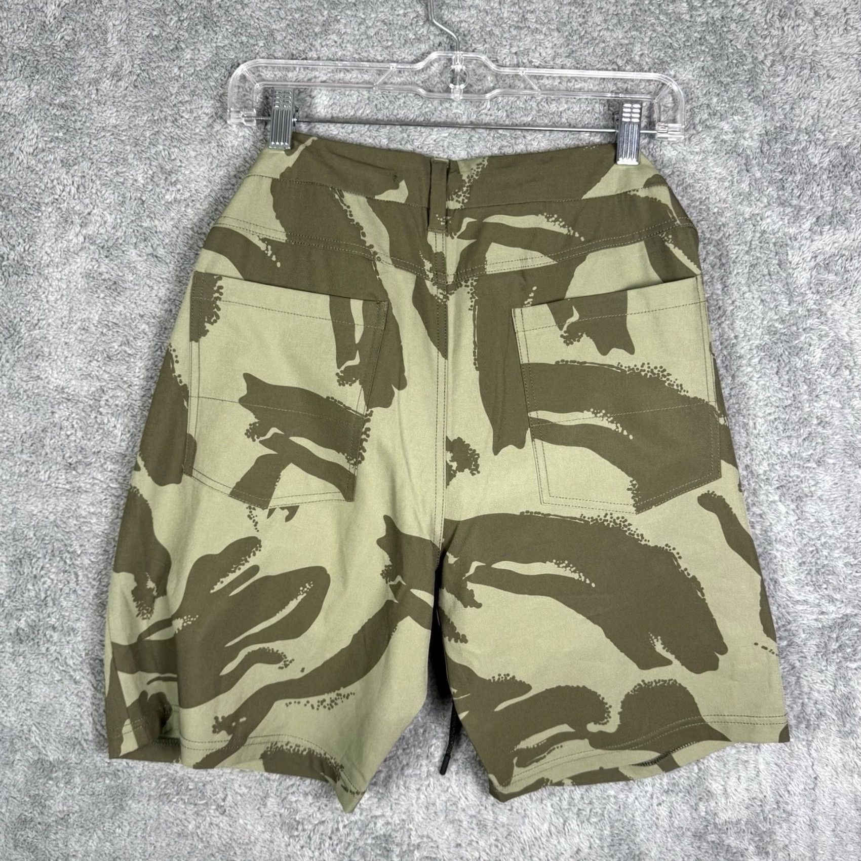 Roark Roark Shorts Mens 32x8 Explorer 2.0 Hybrid Camo Stretch Green Wicking Zip Pocket Size US 32 / EU 48 - 4 Thumbnail