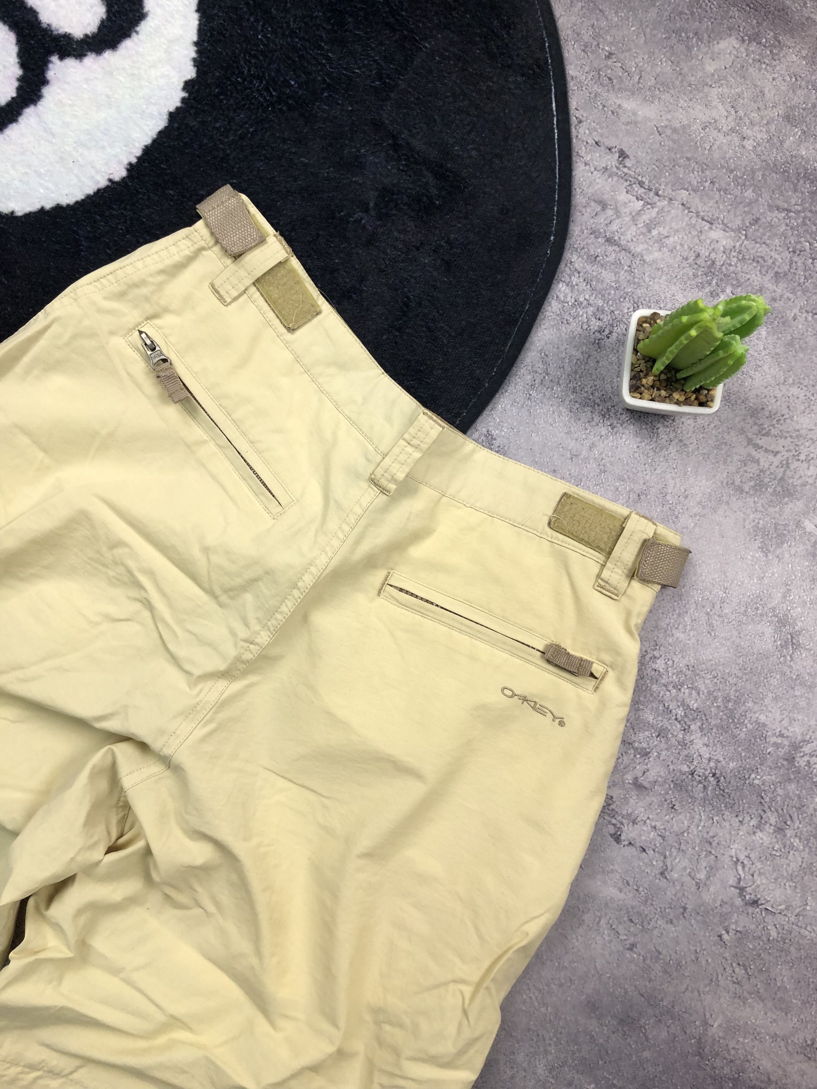 Oakley OAKLEY Vintage Softwear Transformer Breaches Shorts Outdoor Size US 30 / EU 46 - 14 Thumbnail