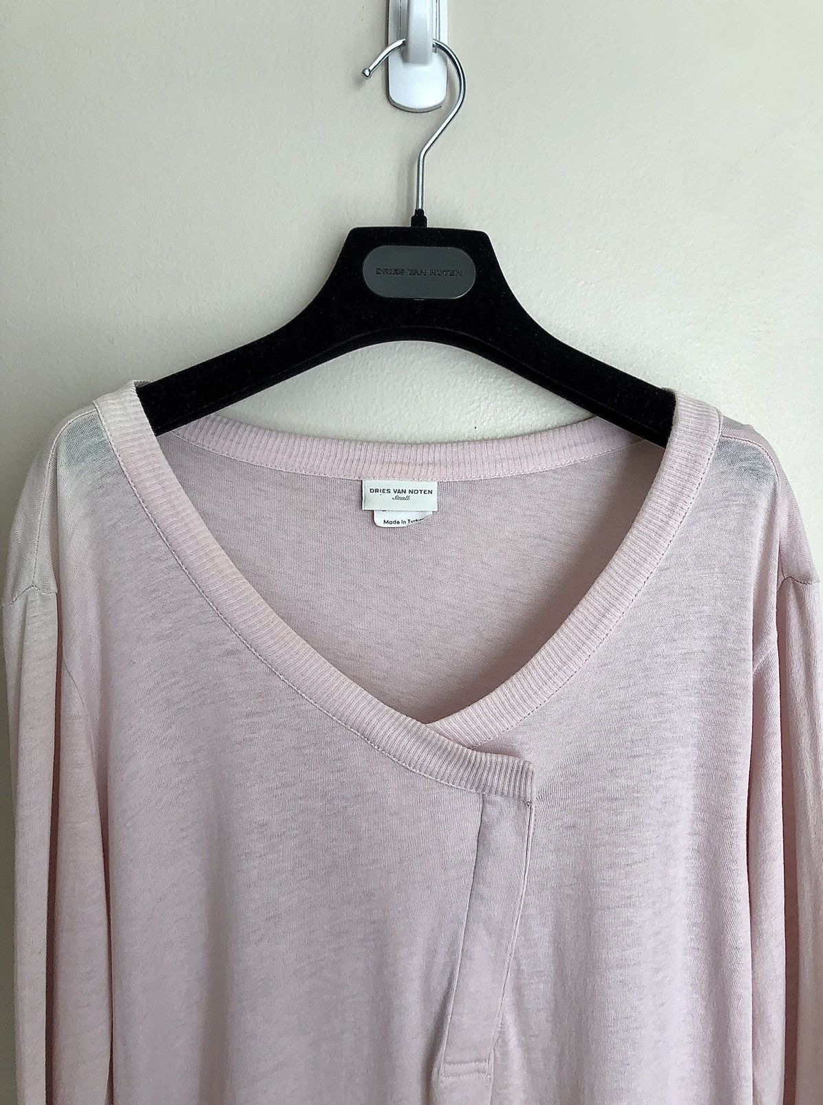 Dries Van Noten Dries Van Noten Vintage Pink Hidden Button Henley Size US S / EU 44-46 / 1 - 9 Thumbnail