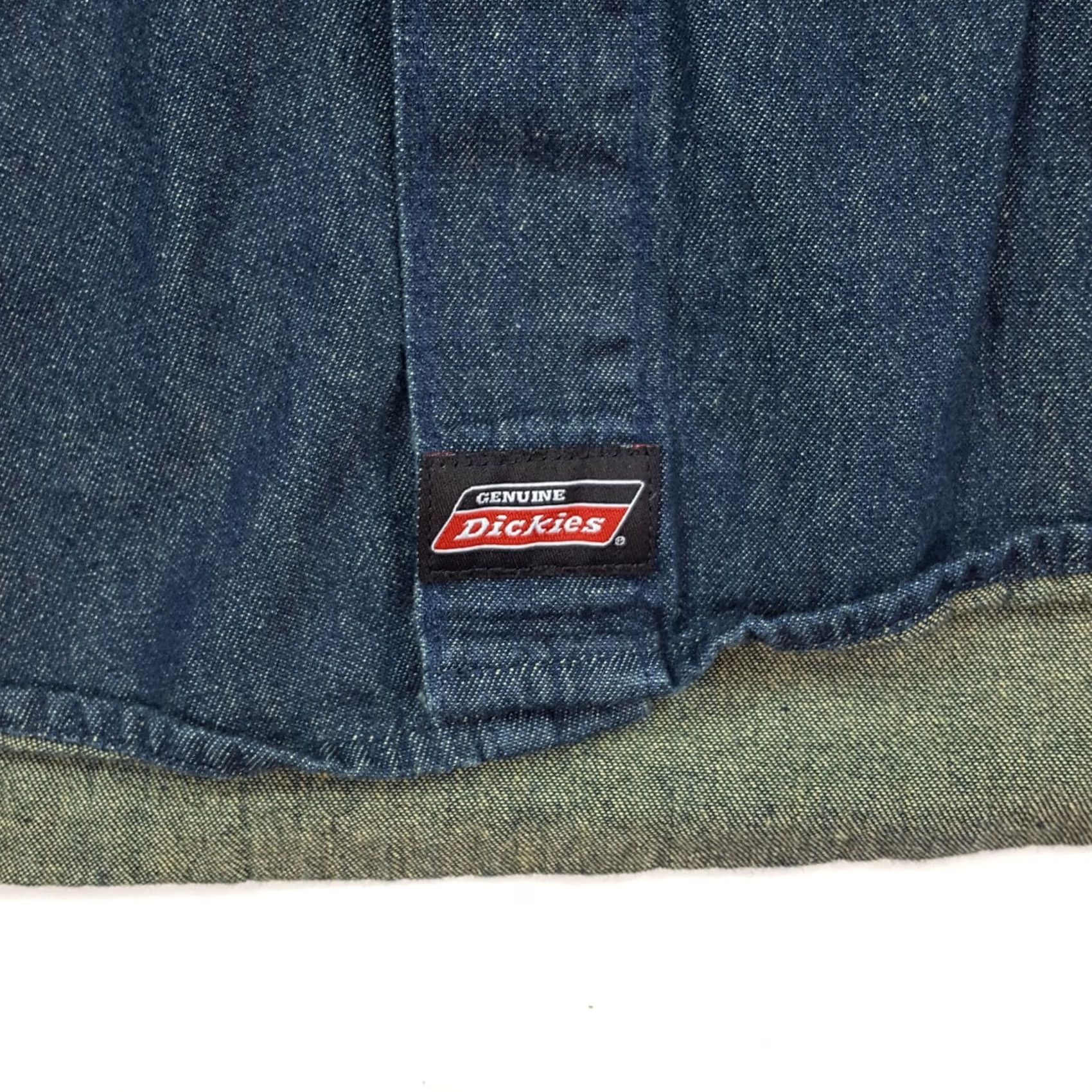 Dickies VINTAGE Dickies Denim Button-Up Shirt Mens 3XL Dark Wash Long Sleeve Workwear Casual 90s Retro USA Size US XXL / EU 58 / 5 - 5 Thumbnail