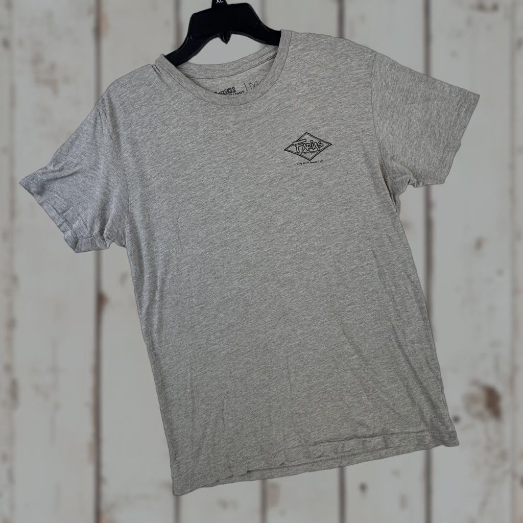 Vintage Farias Surf & Sport Shirt Mens M Gray Graphic Print Beach Fish Tee Short Sleeve Crew Neck Modern 90s? Wait. Size US M / EU 48-50 / 2 - 1 Thumbnail