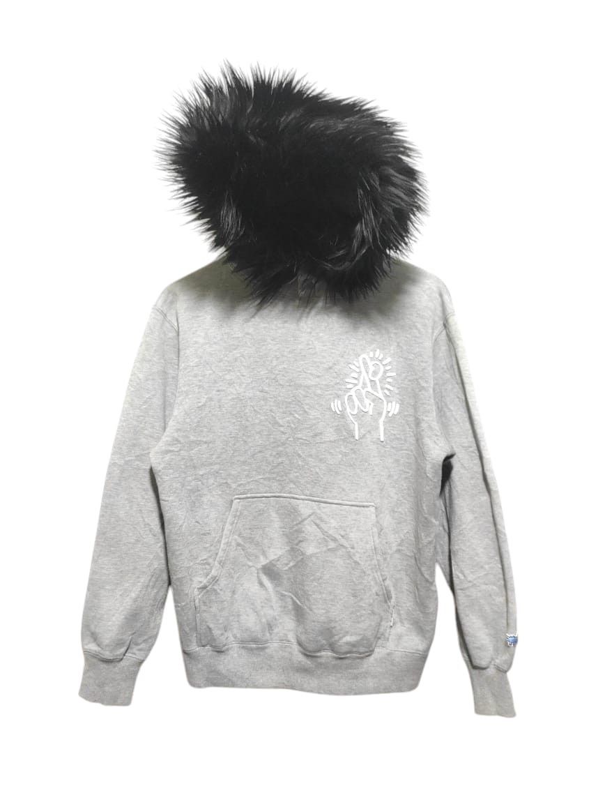 Uniqlo Uniqlo x K-haring fur hoodie ifsix LGB style Size US S / EU 44-46 / 1 - 1 Thumbnail