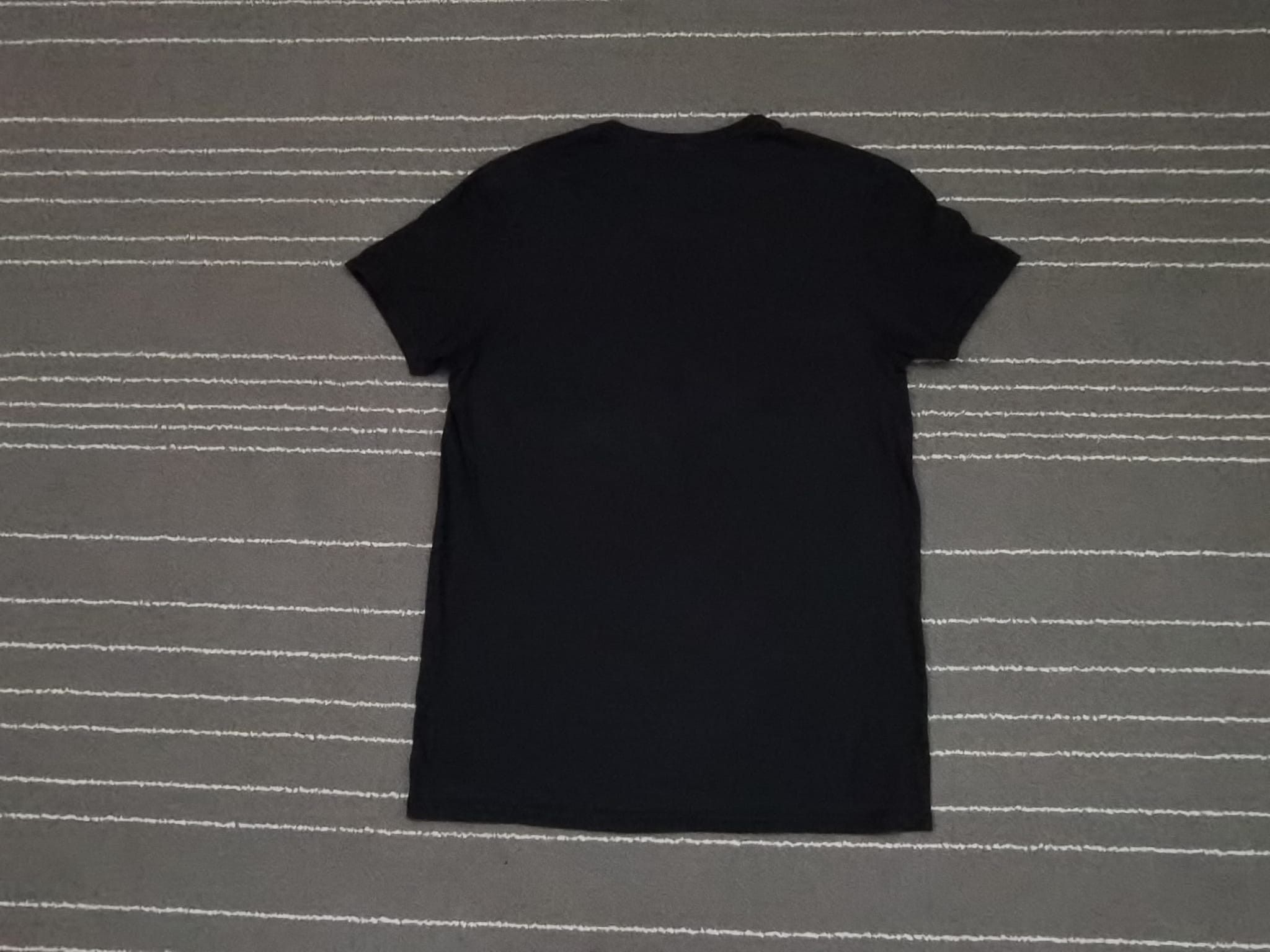 Other STRANGERS THINGS x Netflix tee XS 2197 Size US XS / EU 42 / 0 - 6 Thumbnail