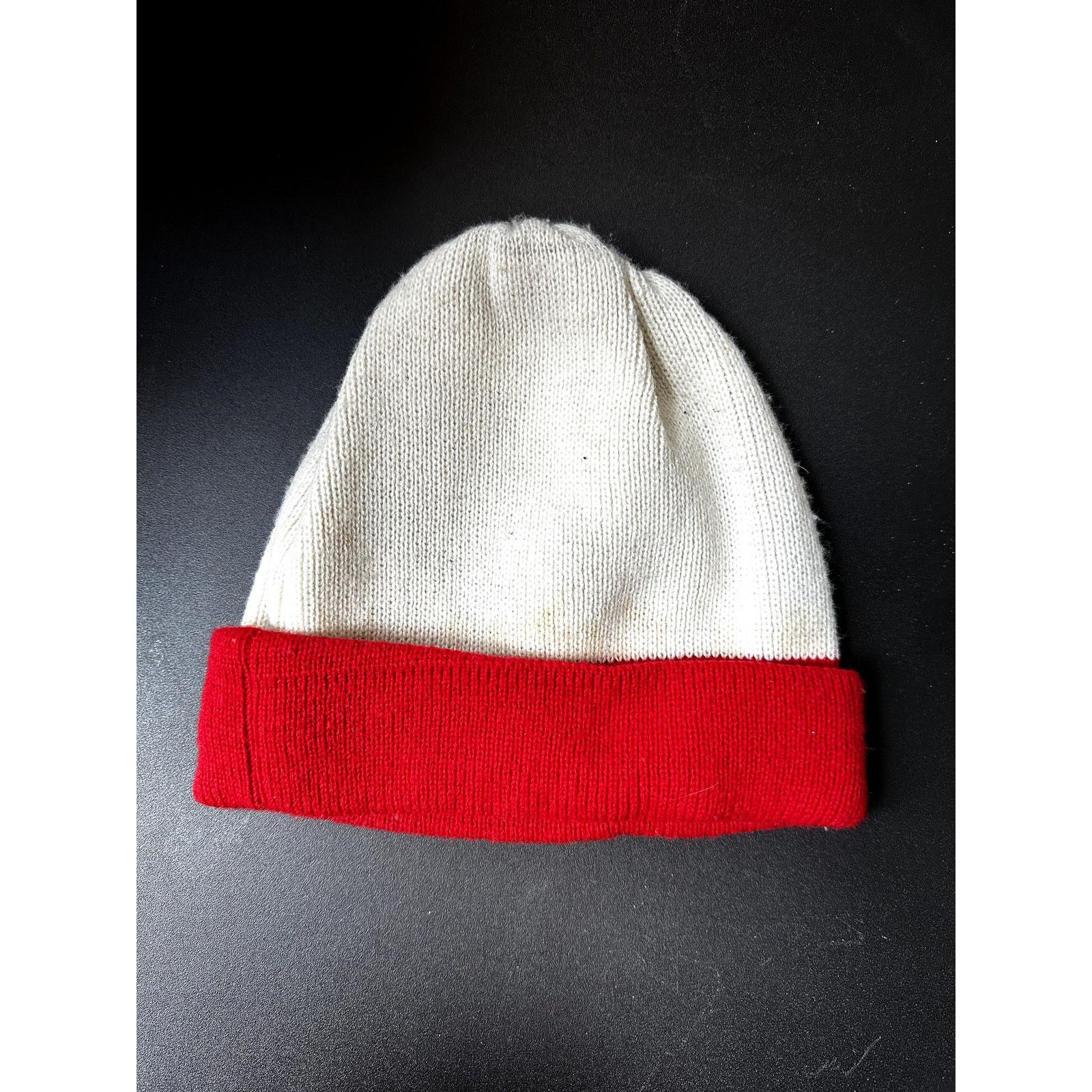 Nike red and white nike beanie Size ONE SIZE - 2 Thumbnail