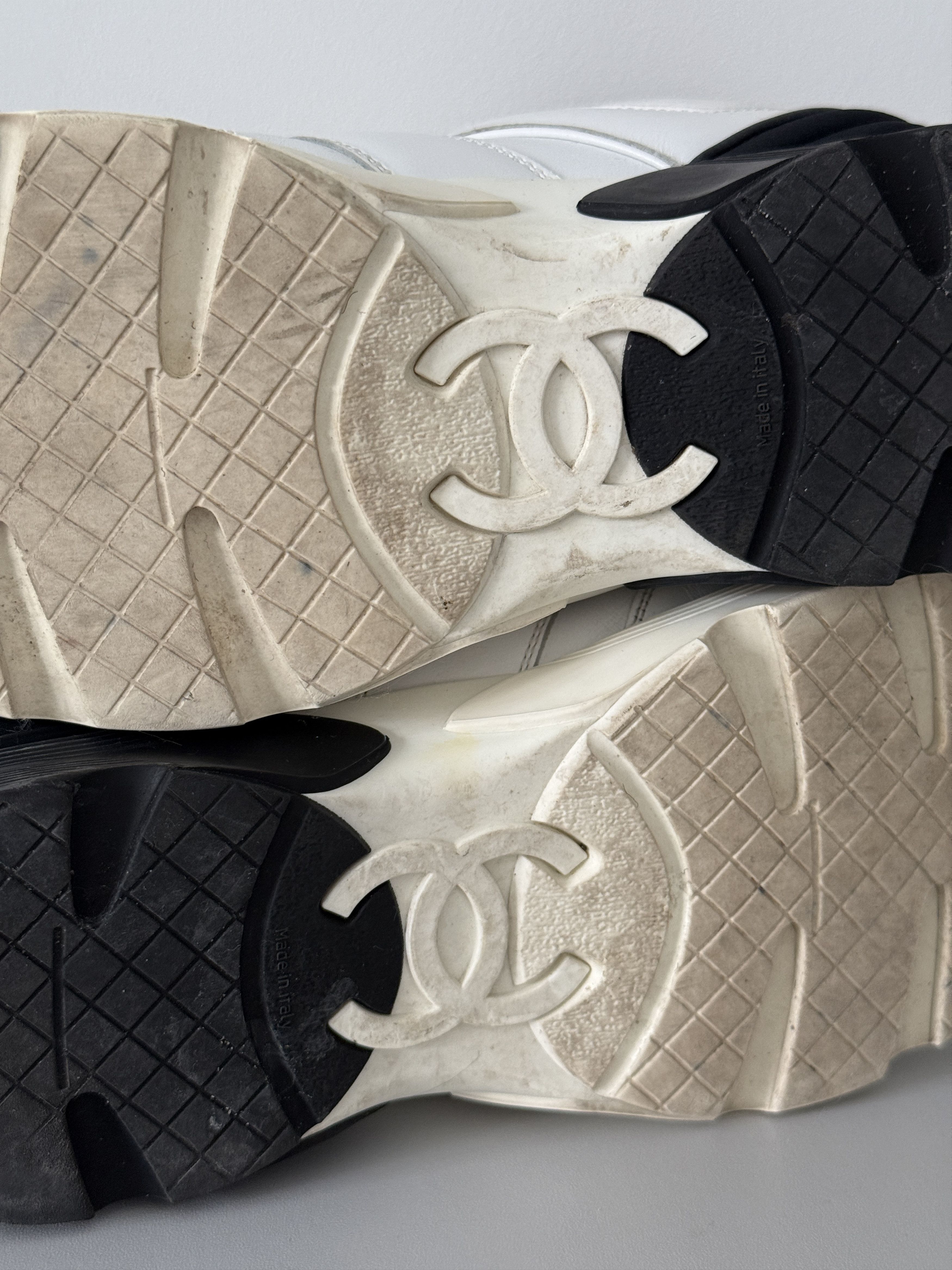 Chanel Chanel White Runner Trainer Sneaker Size US 8 / IT 38 - 10 Thumbnail