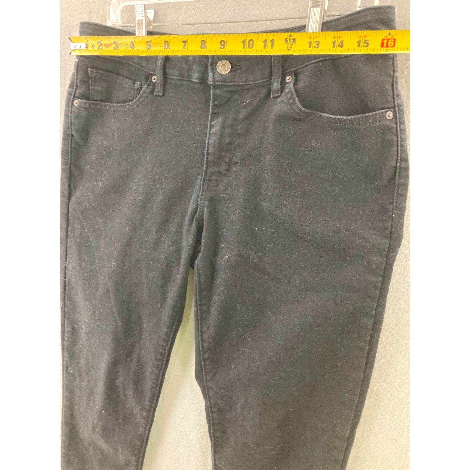 Levi's Levi's 711 Skinny Jeans Womens 32x30 Black Denim Jeans Slim Mid Rise Cotton Blend Regular Color Black 711 Skinny Womens Jeans 32x30 Black Levi's Size 24" / US 00 / IT 34 - 2 Thumbnail
