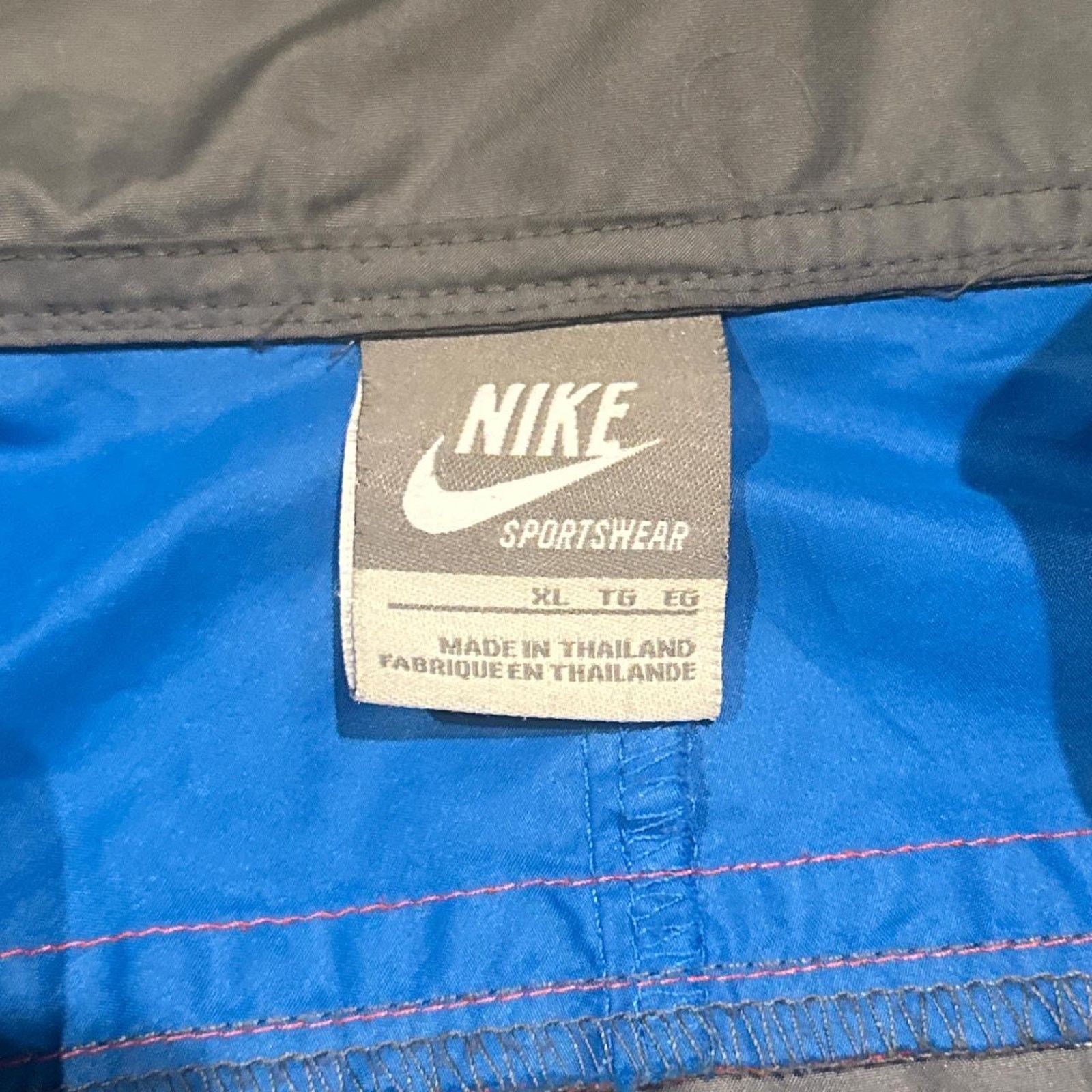 Nike Vintage Y2K Grey Nike Windbreaker Size XL Size US XL / EU 56 / 4 - 4 Thumbnail