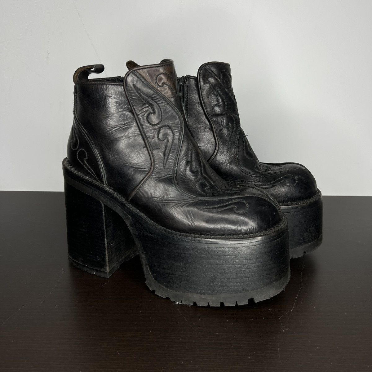 Japanese Brand Vintage Ankle Boots Buffalo Goth Rock Emo ALT Grunge Y2K Size US 7 / IT 37 - 3 Thumbnail
