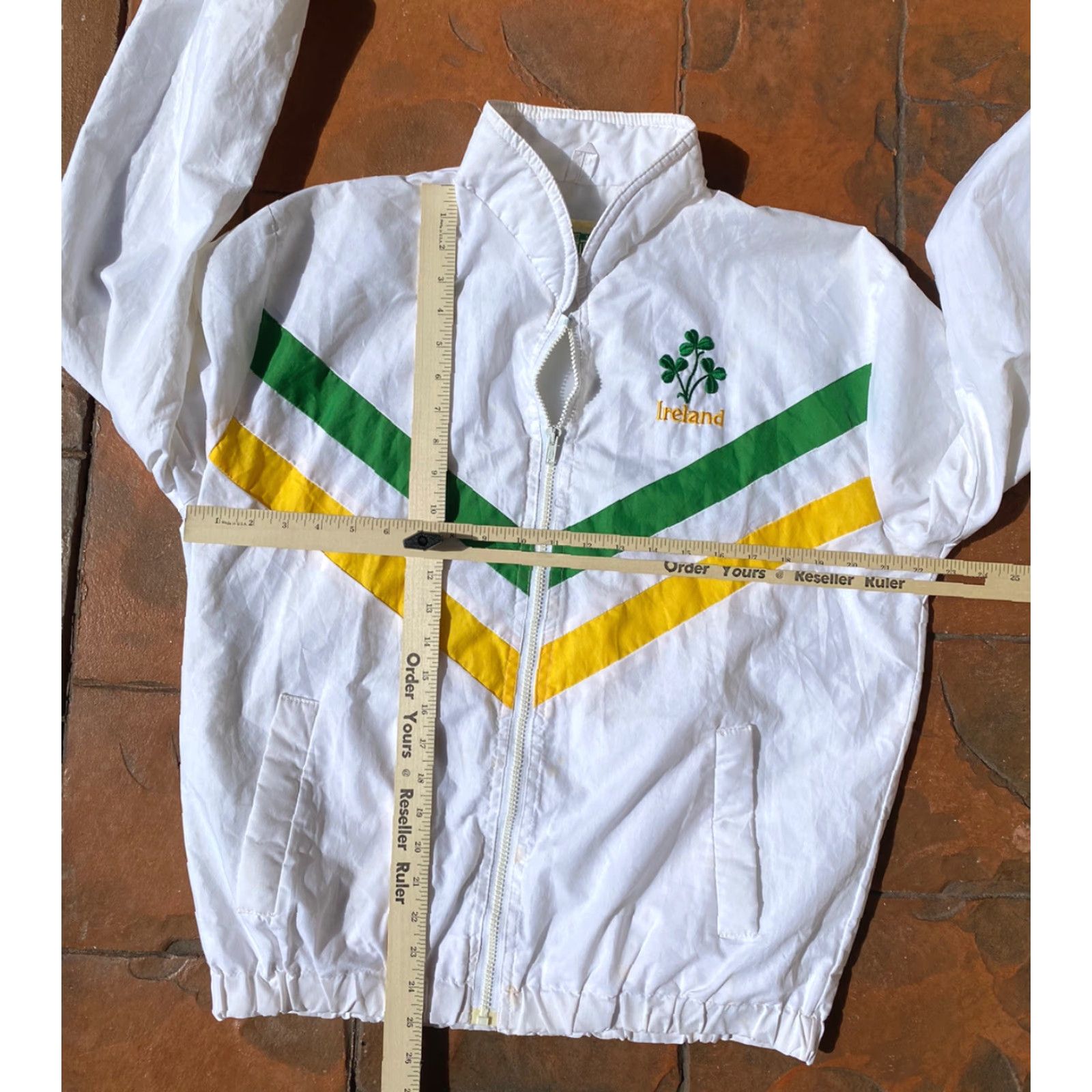 Vintage VINTAGE Ireland Windbreaker Jacket Striped Nylon Zip Logo Embroidered Green 34-36 M/L 80s Mens Jacket Size US M / EU 48-50 / 2 - 7 Thumbnail