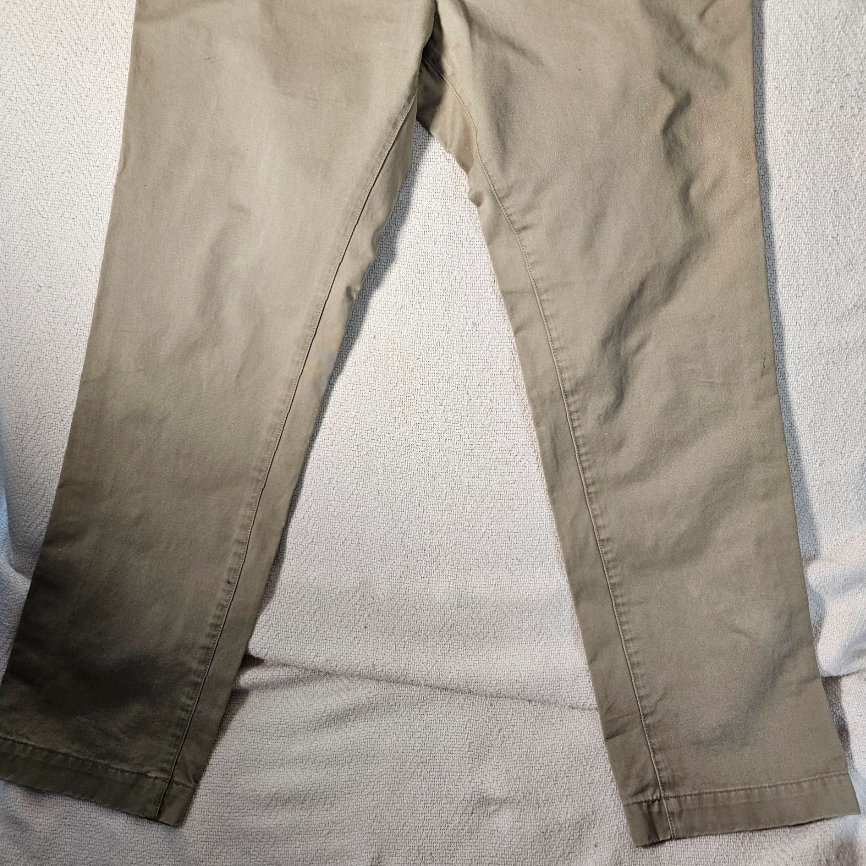 Banana Republic Banana Republic Men's Chino Pants Size 33x30 Beige Straight Flat Front Cotton Store Stock Size US 33 - 2 Thumbnail