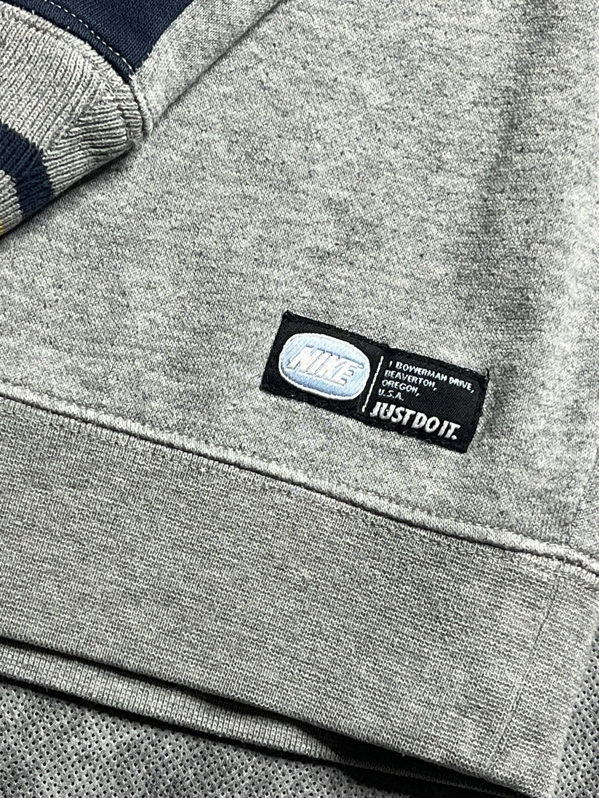 Nike 20s Nike Vintage Big Logo Oversize Sweatshirt Y2K Size US XXL / EU 58 / 5 - 4 Thumbnail
