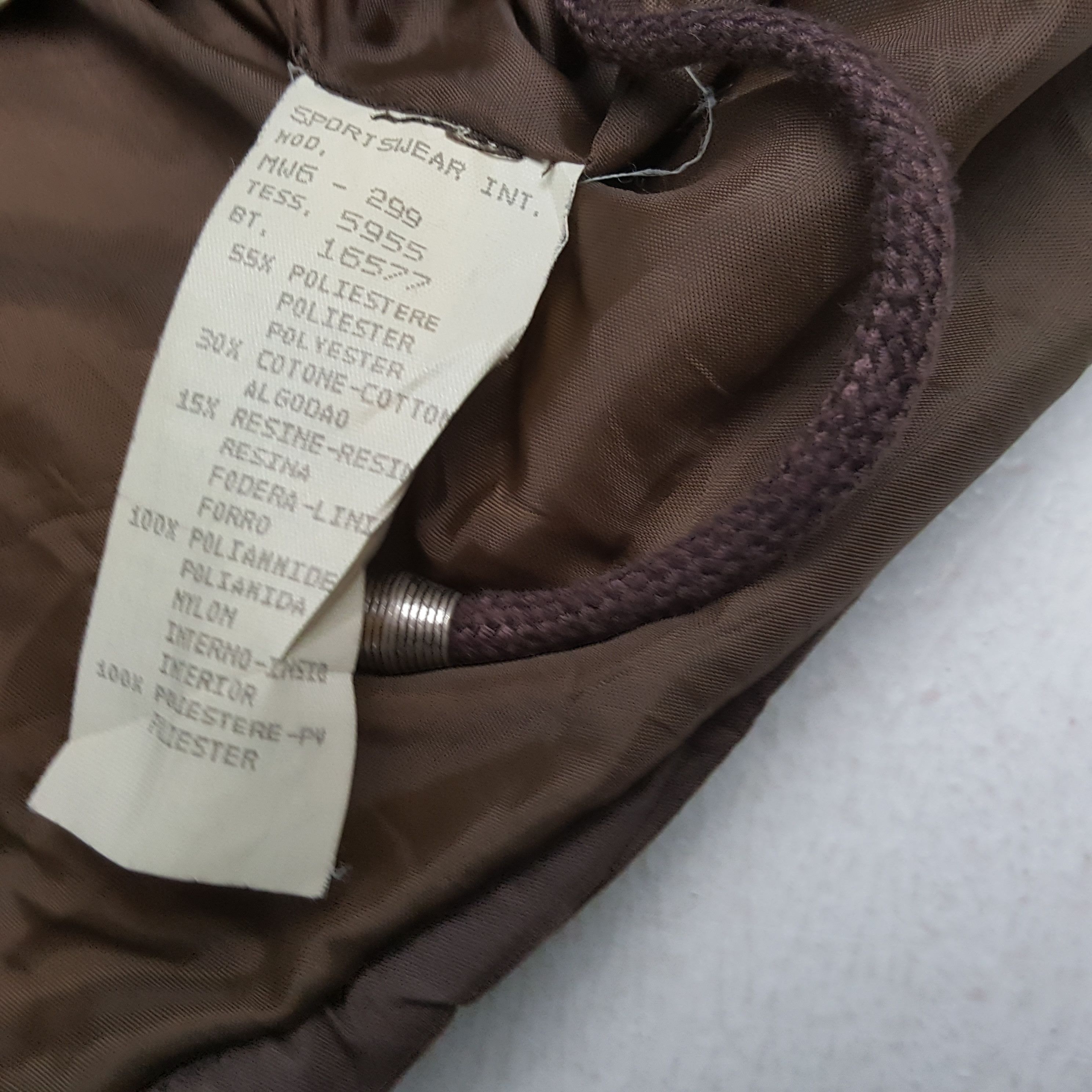 Moschino × Vintage Vintage MOSCHINO Italian Fashion Brand Puffer Jacket Size US M / EU 48-50 / 2 - 7 Thumbnail