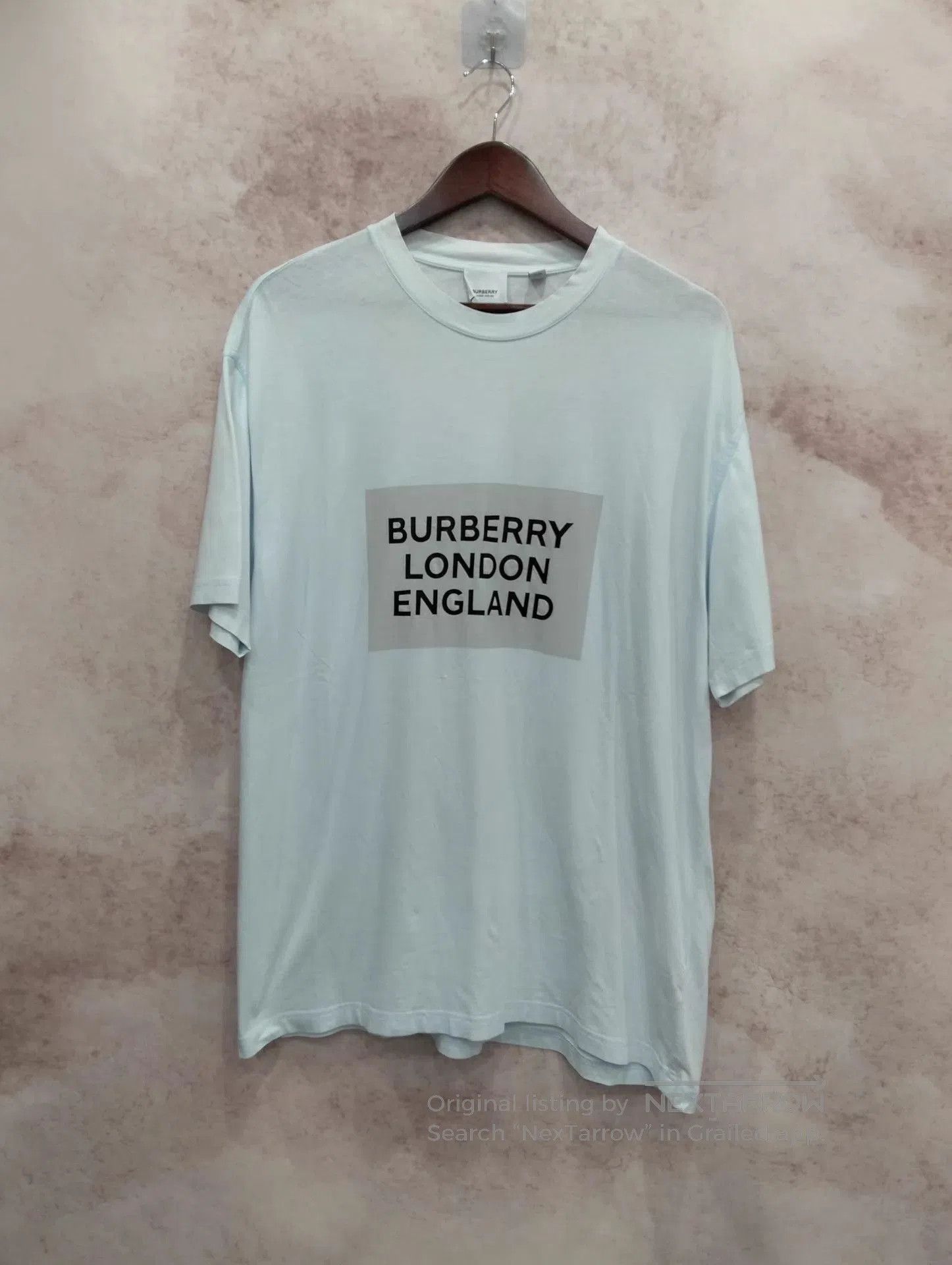 Burberry White Short. Size US M / EU 48-50 / 2 - 1 Thumbnail