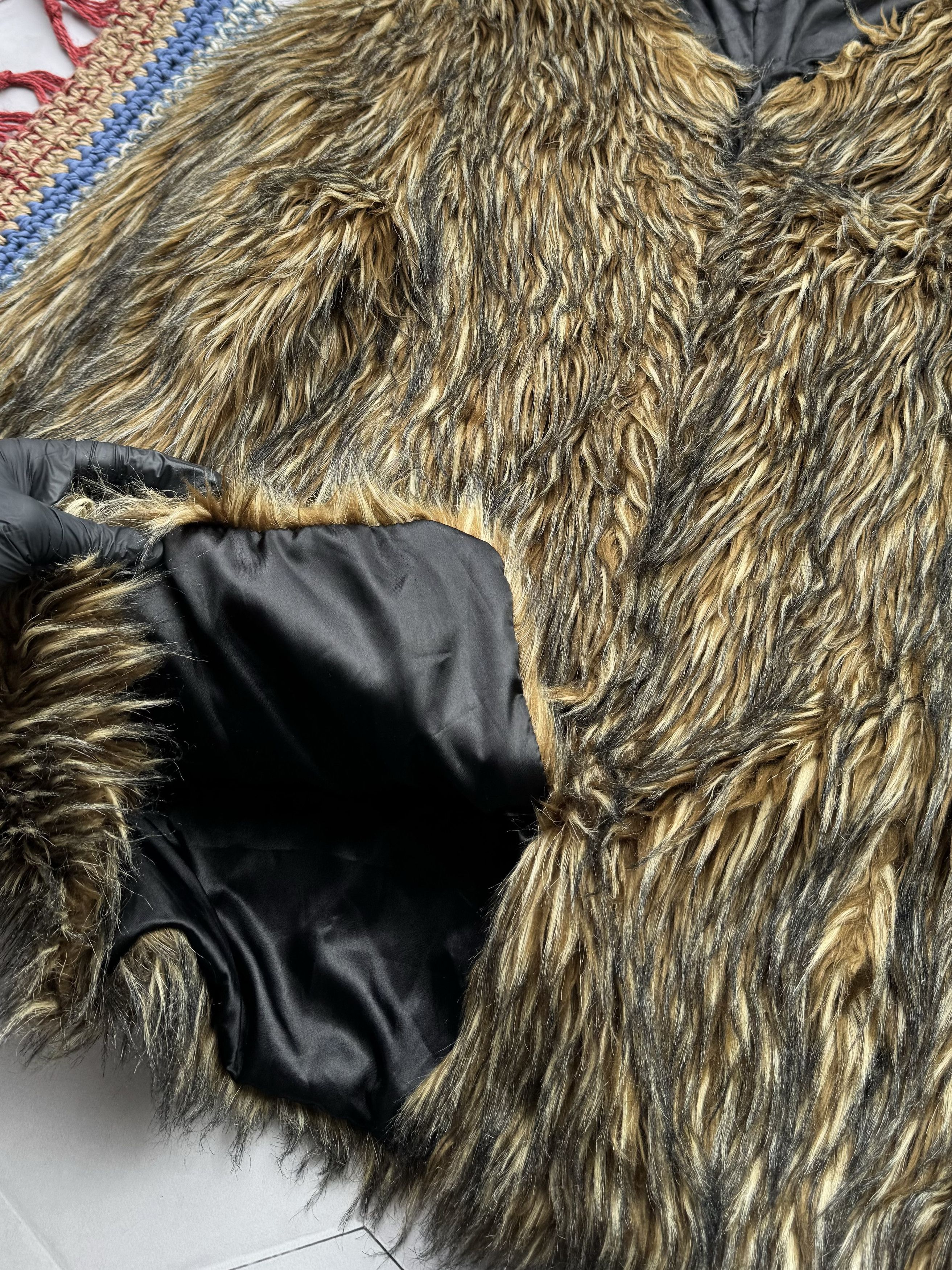 Japanese Brand Vintage Faux Fux Coat E4 Size US M / EU 48-50 / 2 - 4 Thumbnail