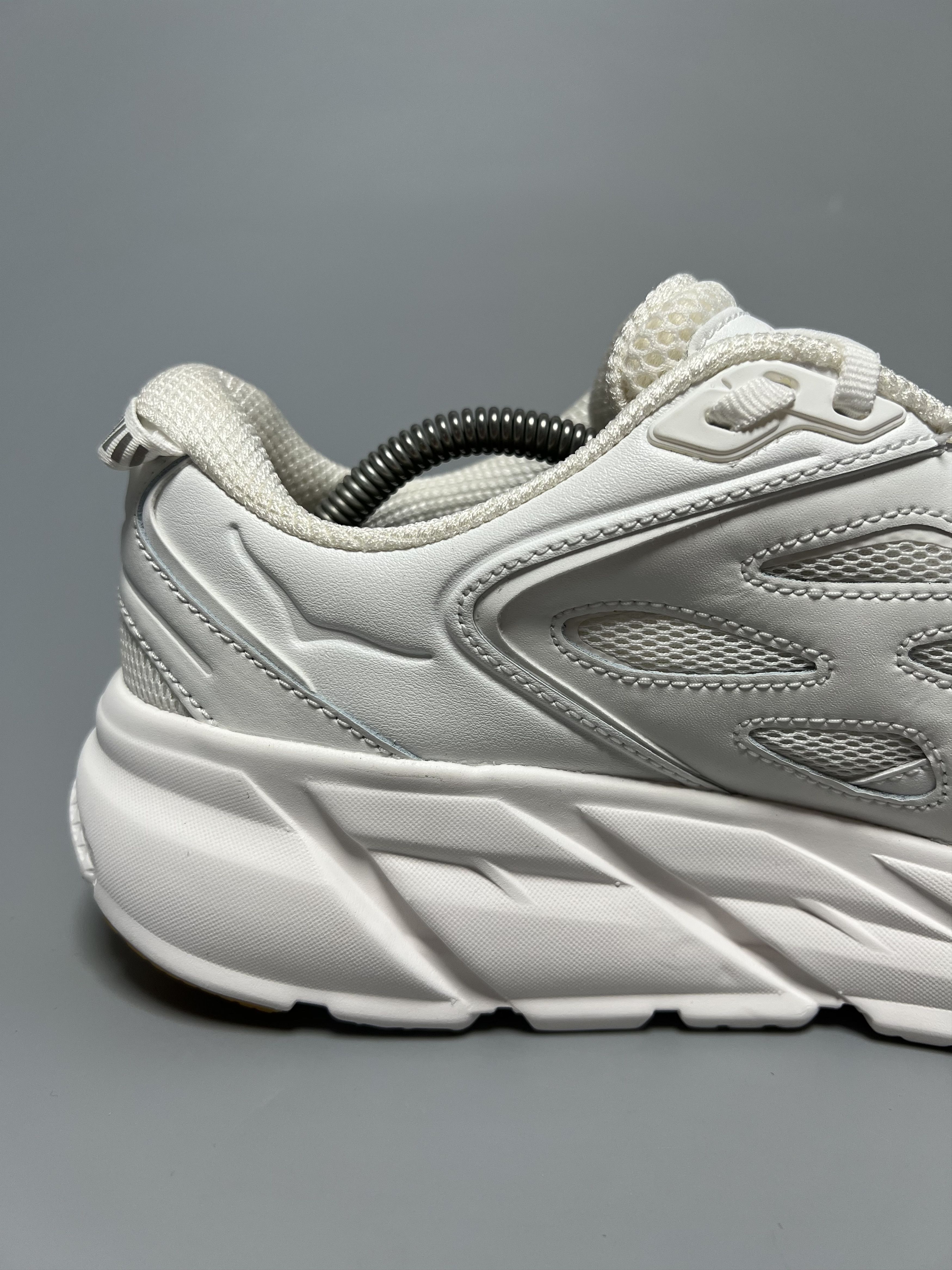 Hoka Hoka One One Clifton L Athletics Running Shoes 1160050-WWH Size US 9.5 / EU 42-43 - 6 Thumbnail